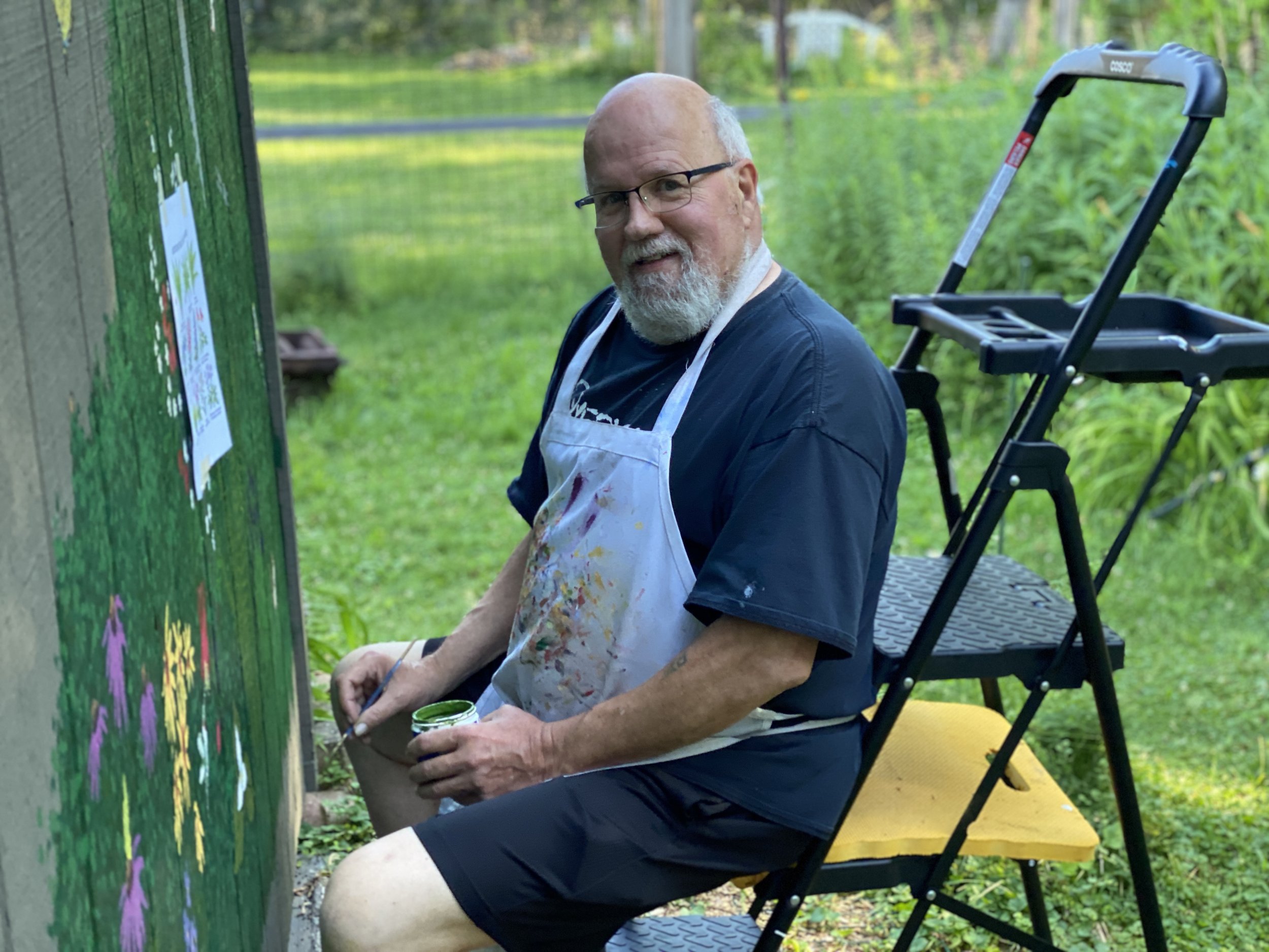 Randy Raduenz Creates Our Mural!