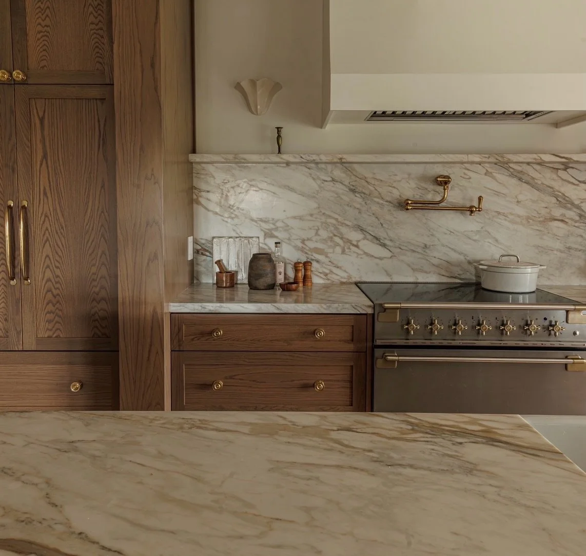 when marble is your love language 🤎

our rockwood farmhouse project kitchen

📸: @23mediaco