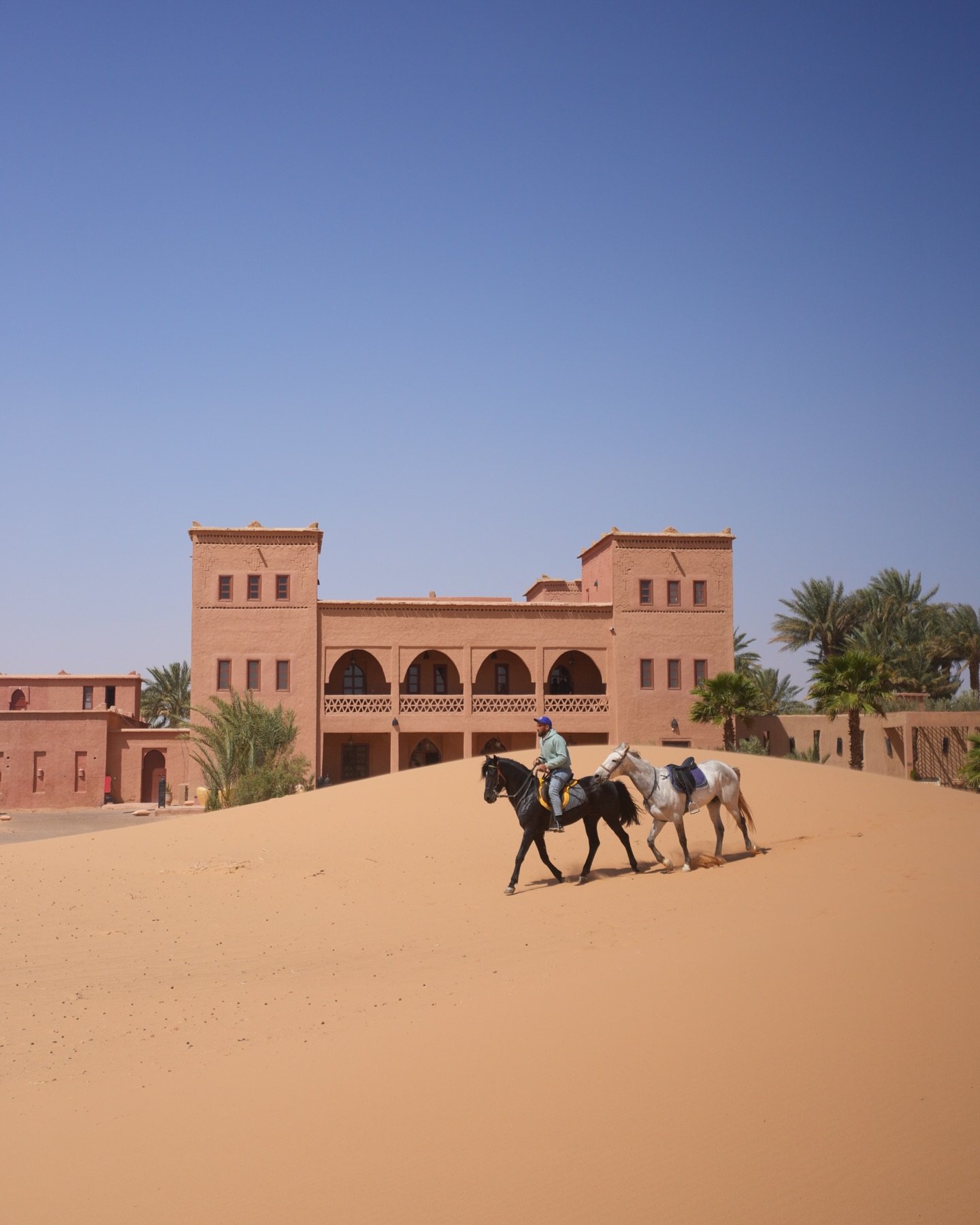 Exploring Morocco 🇲🇦
I&rsquo;ve spent the last few days driving around Morocco making the 7 days here feel like a month. Landed in Marrakesh and headed straight from the airport to Ourika. From there to Ouarzazate and all the way to Merzouga 🌵
Mor