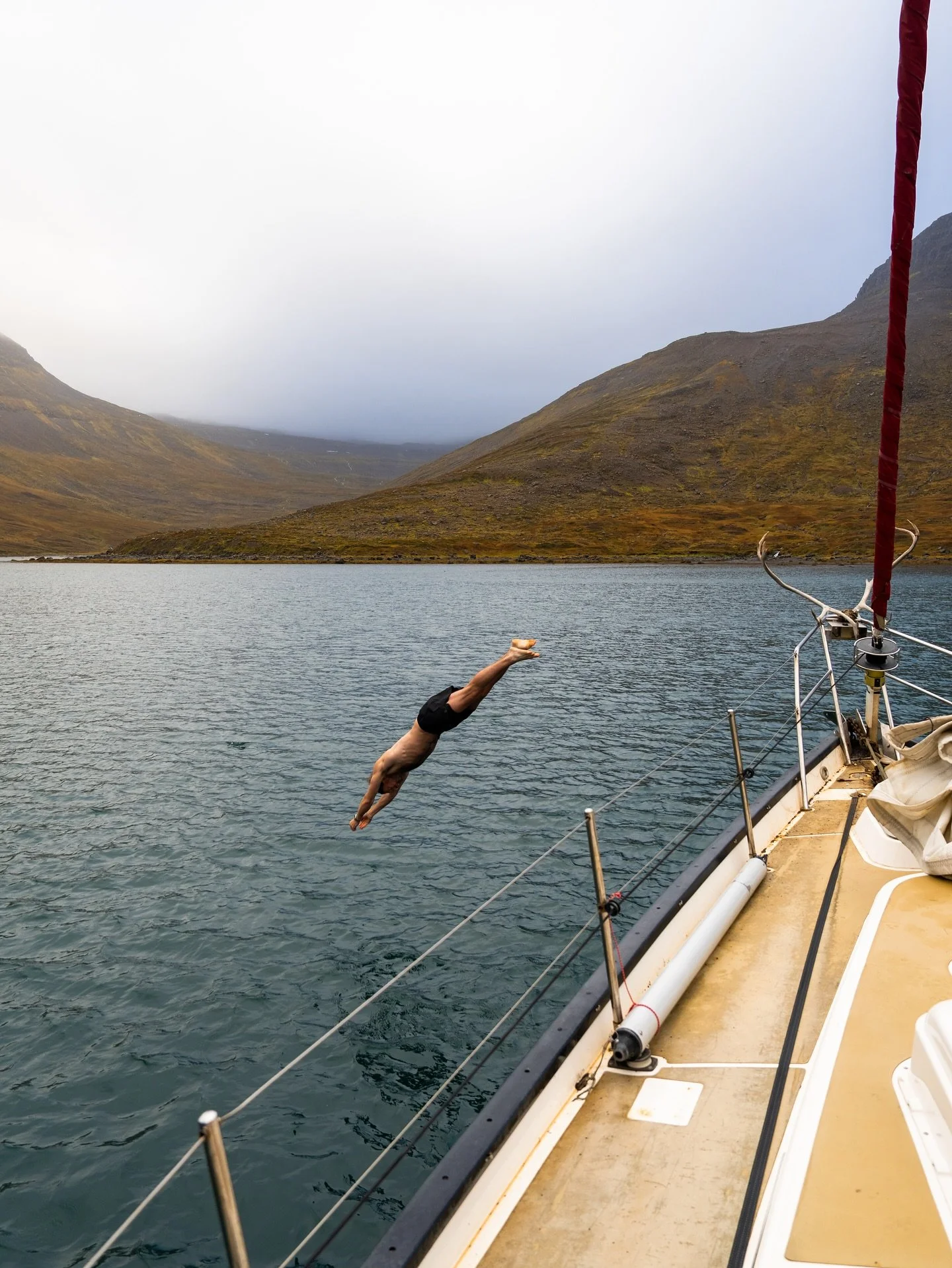 Started the day with a dive ⛵️🌊