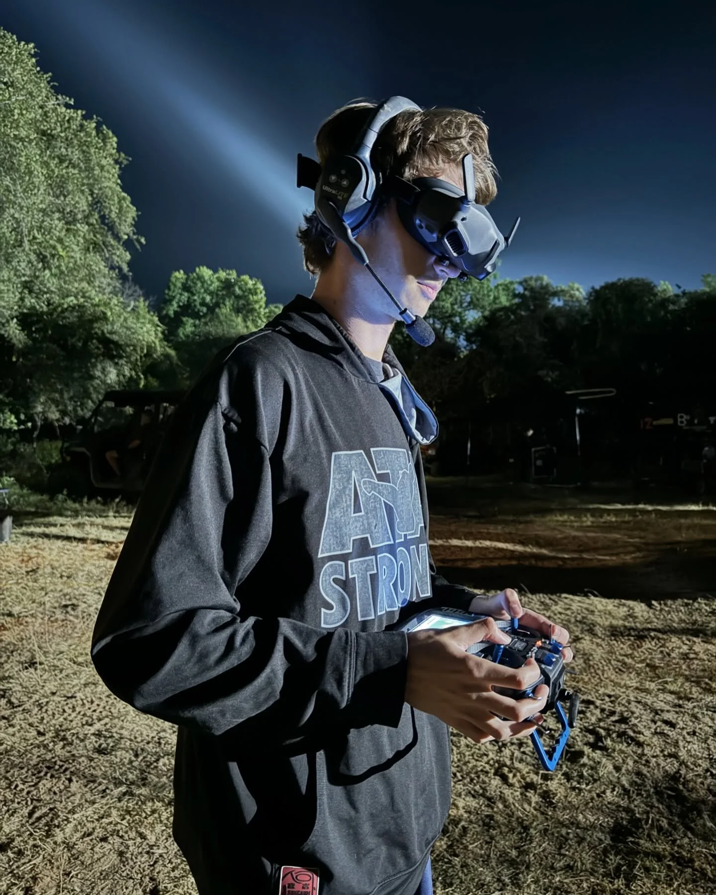 So grateful for this opportunity to work with @lightcraft.tv again! Thank you @cadenm_film @joealibertofilms @skyberries_fpv @ummagawd for making this an awesome experience! I am stoked to start this new chapter in my life🤙