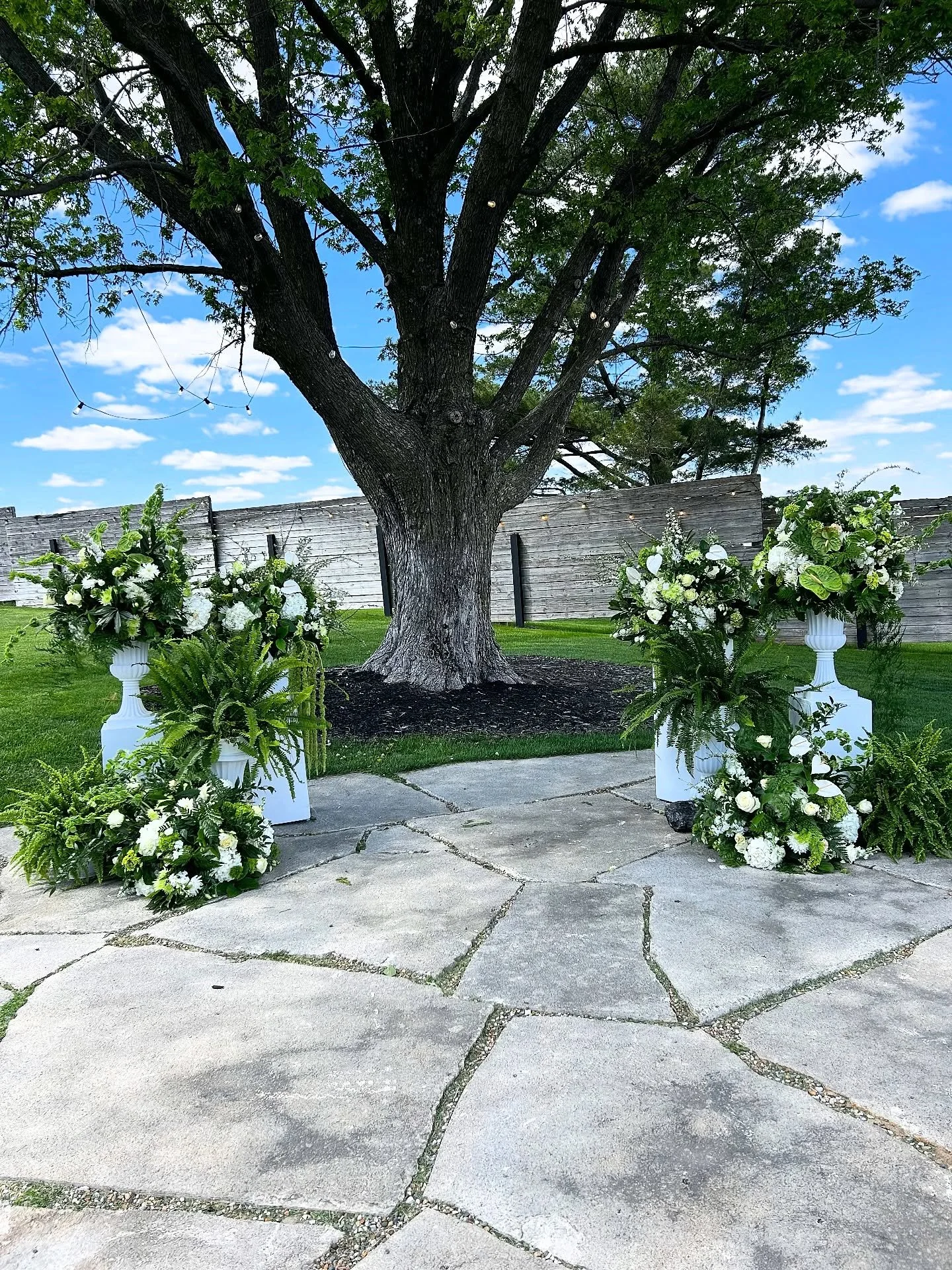 What a beautiful day! 

Yesterday was a little bit of magic at @littlelightsonthelane for Britt and Austin&rsquo;s wedding! These are just a few of my cell phone photos, I&rsquo;m so excited to see the real deal photos from @gracetphotography 

#mayw