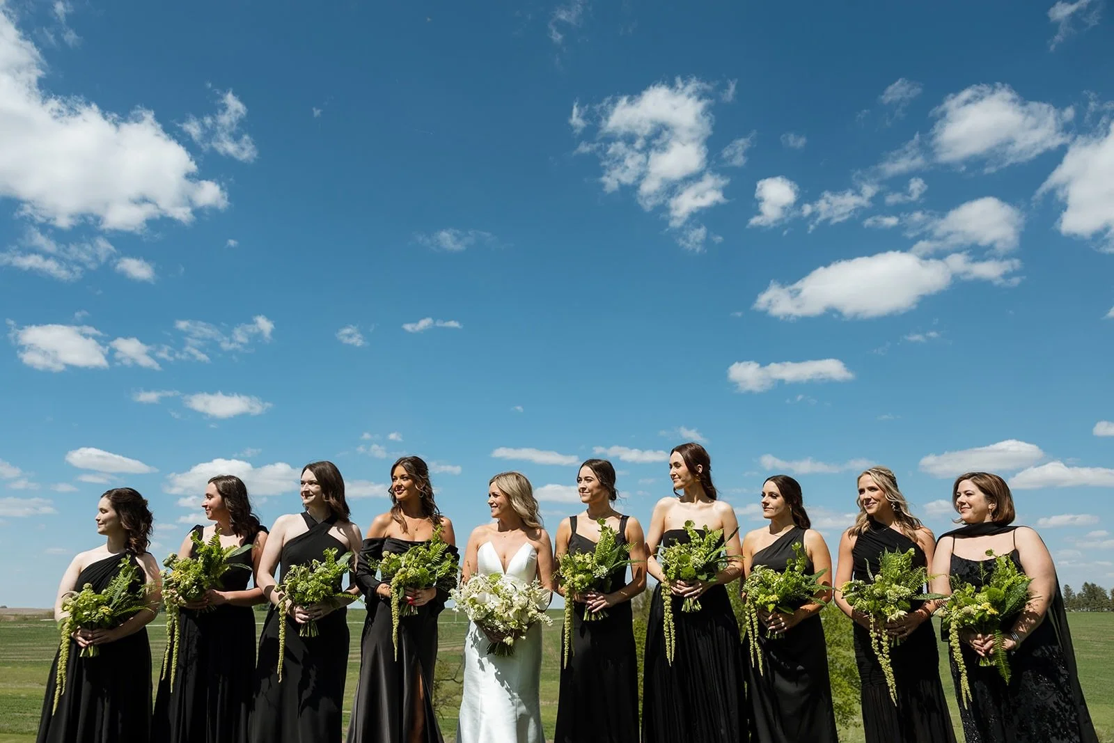 Nothing better than blue skies and your best people!

Photo: @gracetphotography 
Venue: @littlelightsonthelane 
Floral: @floraldesignsbyglen 

#blueskies #iowa #iowacitywedding #iowacityweddingflorist #greenbouquets