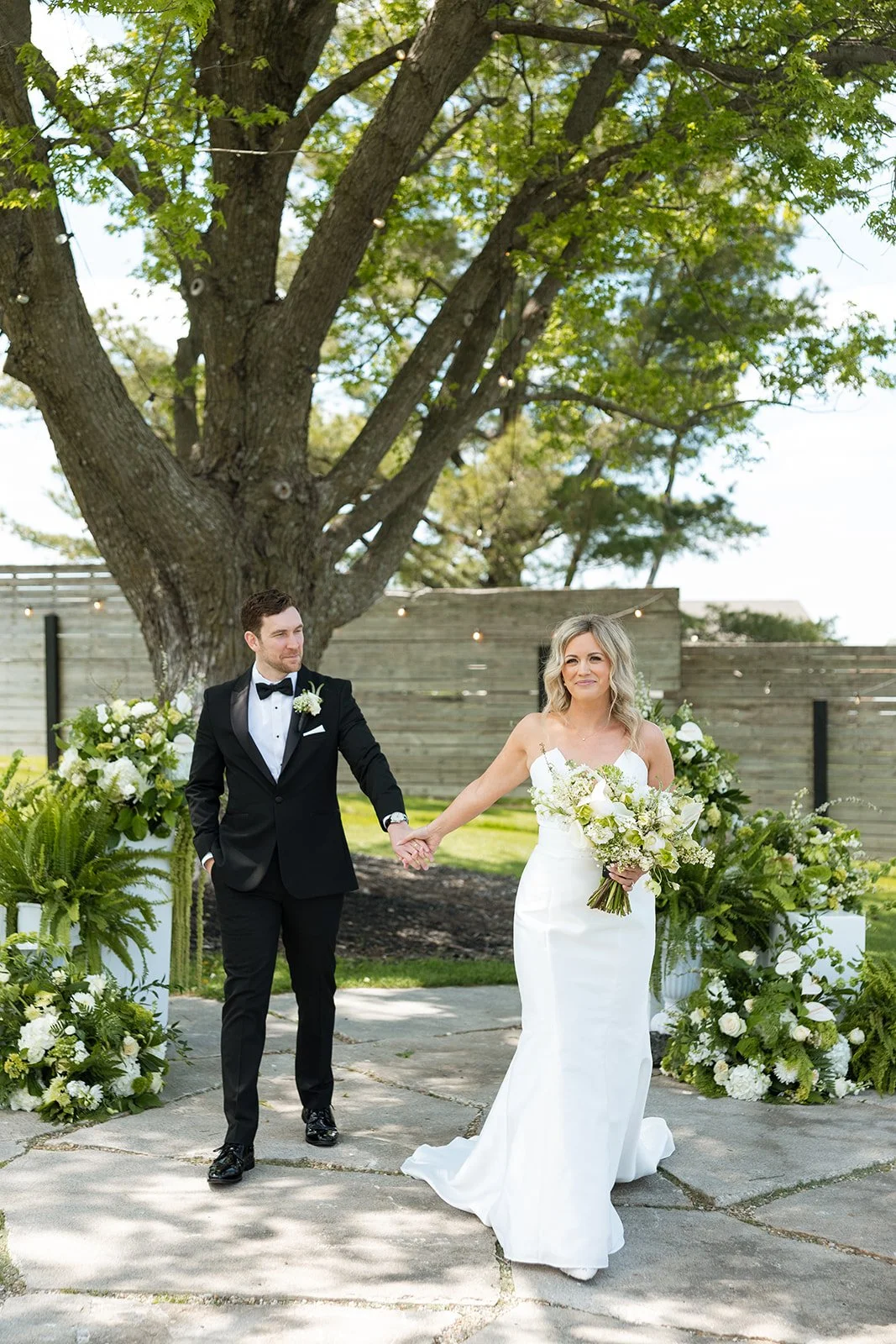 Britt&AustinWeddingPreview-54.jpg