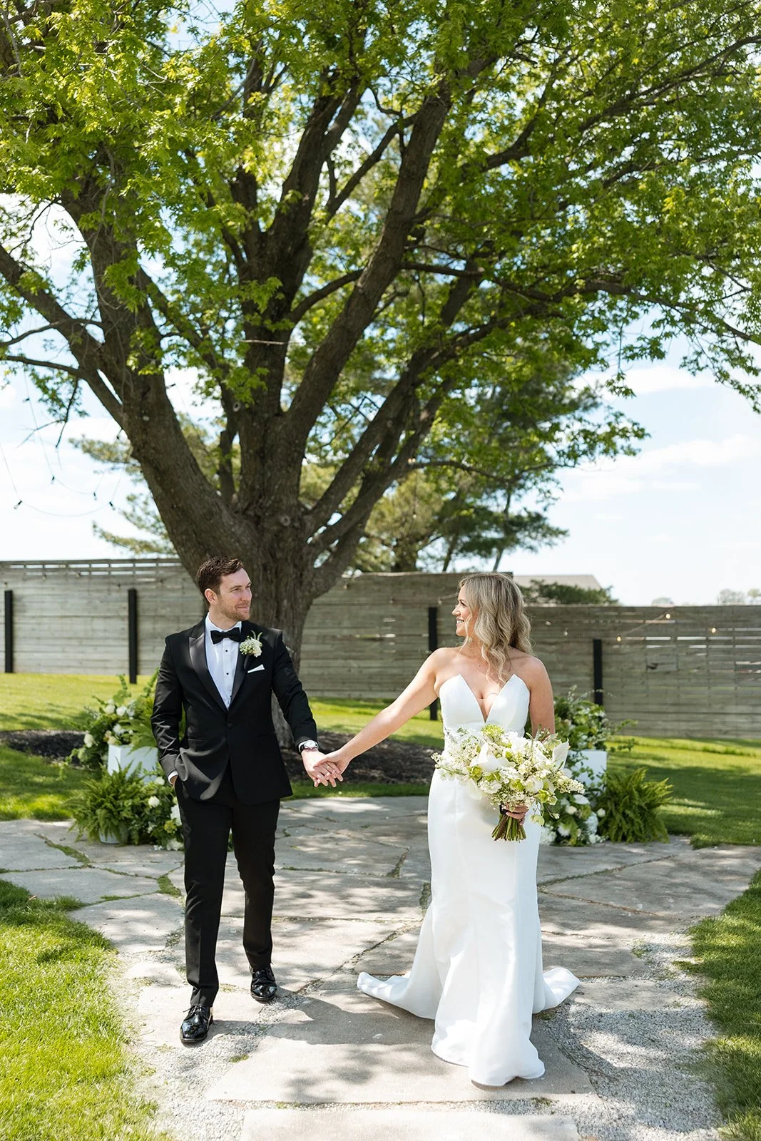 Britt&AustinWeddingPreview-55.jpg