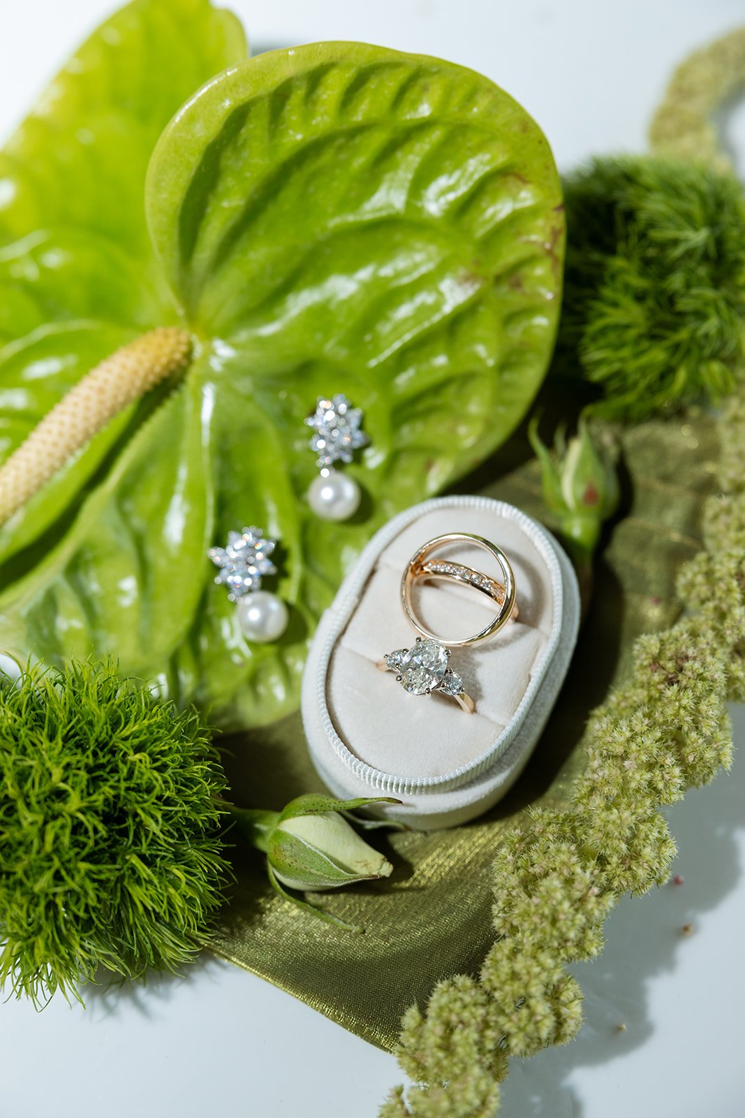 Britt&AustinWeddingPreview-23.jpg