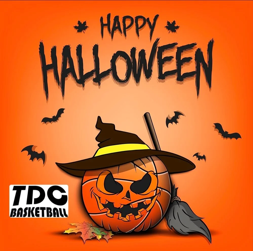 Happy Halloween from the TDC family! Don&rsquo;t forget to get in the gym after eating all that candy 👀

#halloween #basketball #teamdreamchasers