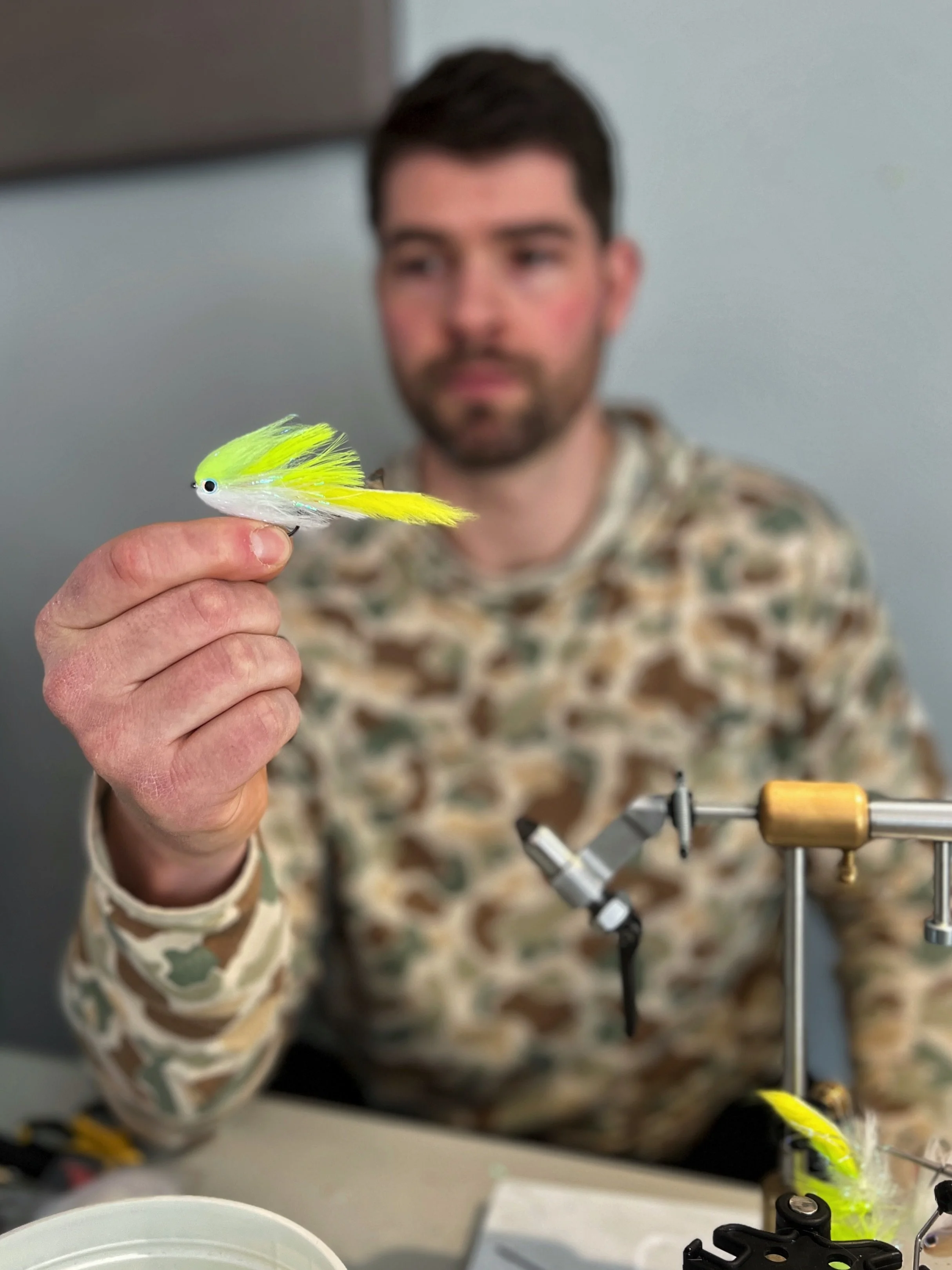 This one&rsquo;s a little late, but it was a pleasure to tie flies at the @clevelandanglers gear sale a short while back. If you haven&rsquo;t checked them out yet, you should!

#tieflies #flytying #keepexploring #bassflies #flyfishingphotography @fr