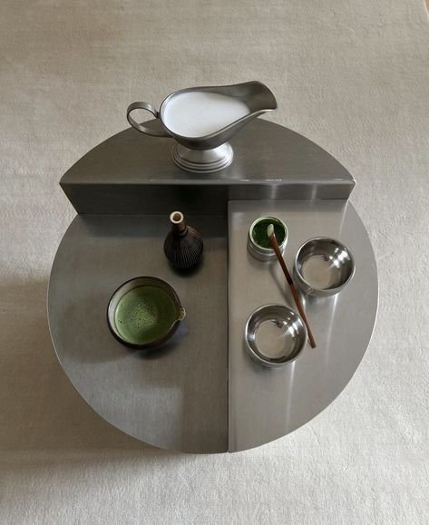 MOMO Stainless Steel Coffee Table Round Metal Coffee Table 