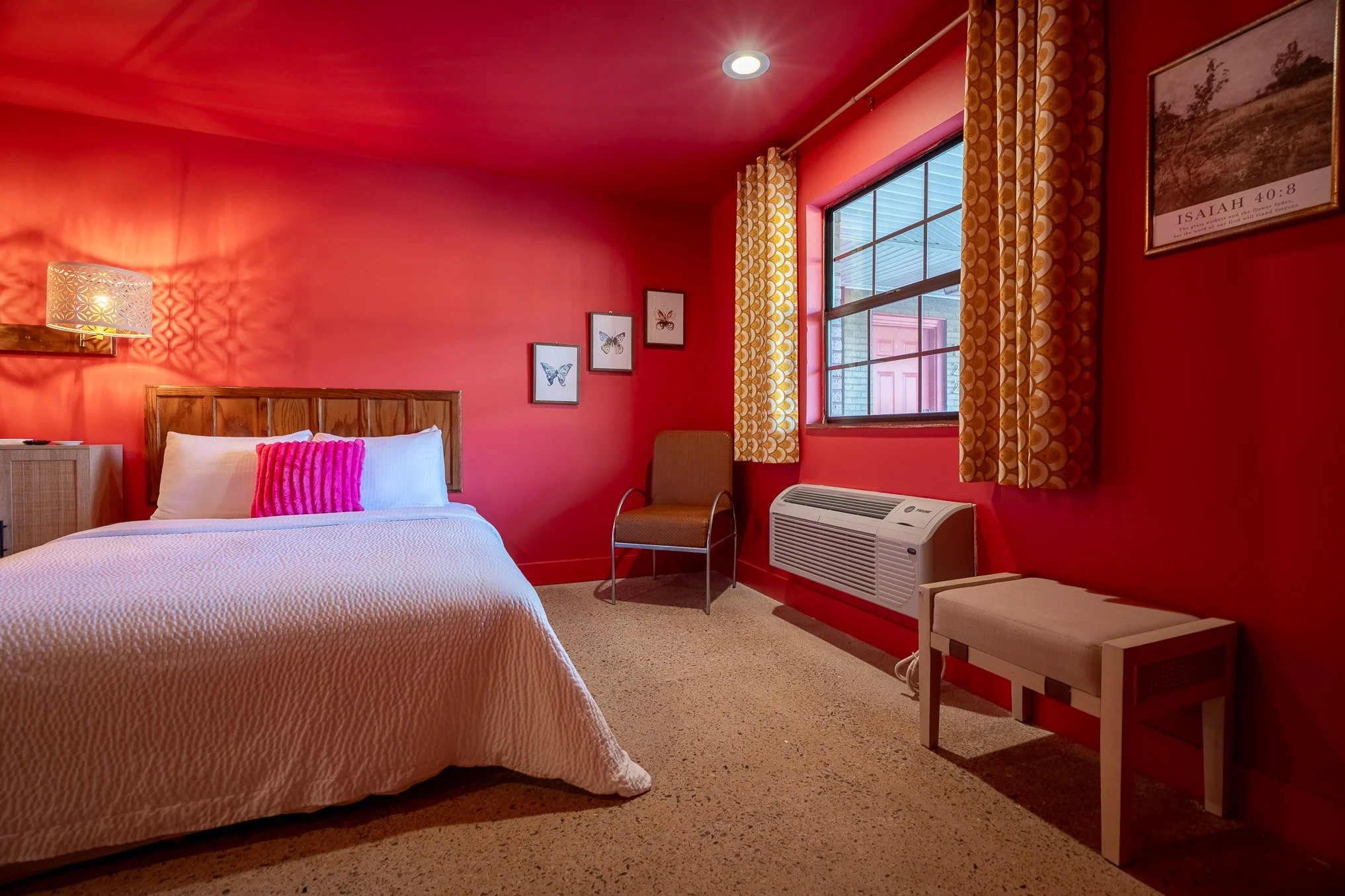 119 - sitting area.jpg