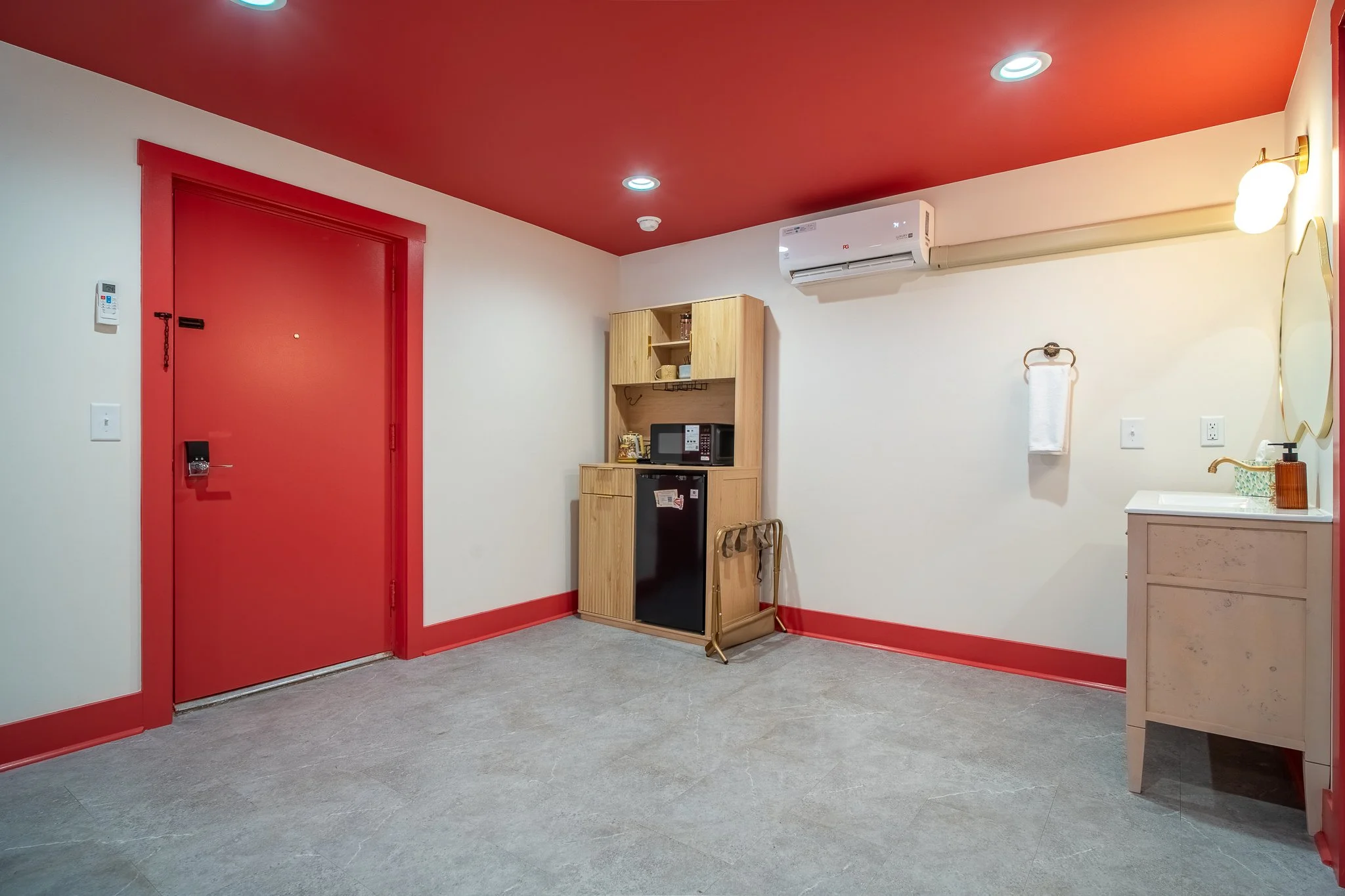 DEF09925-HDR.jpg