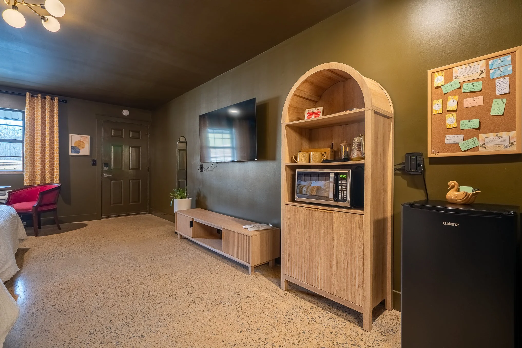 124 - from vanity with coffee station.jpg