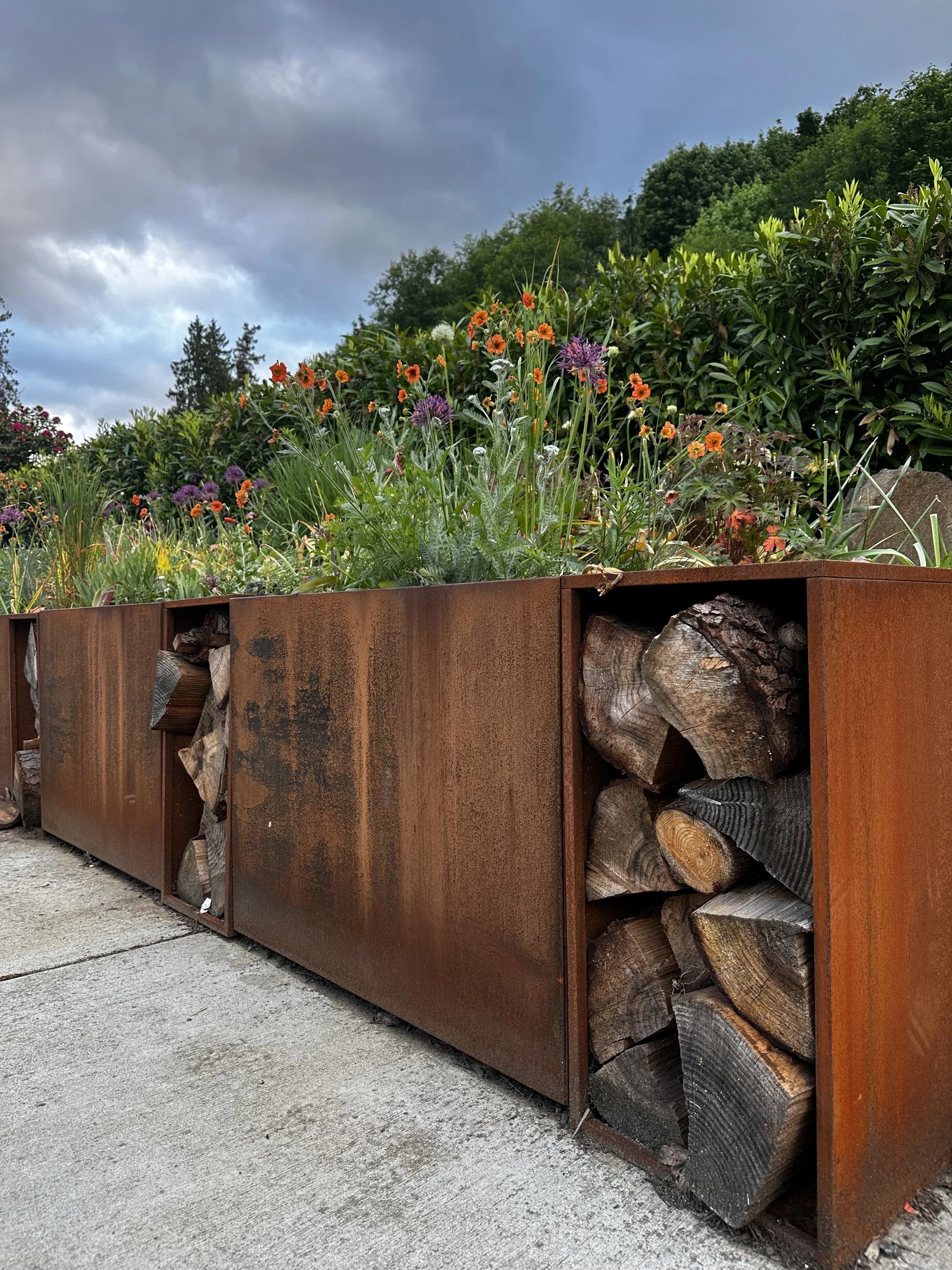 5 Design Secrets to Achieving a Modern, High-End Landscape