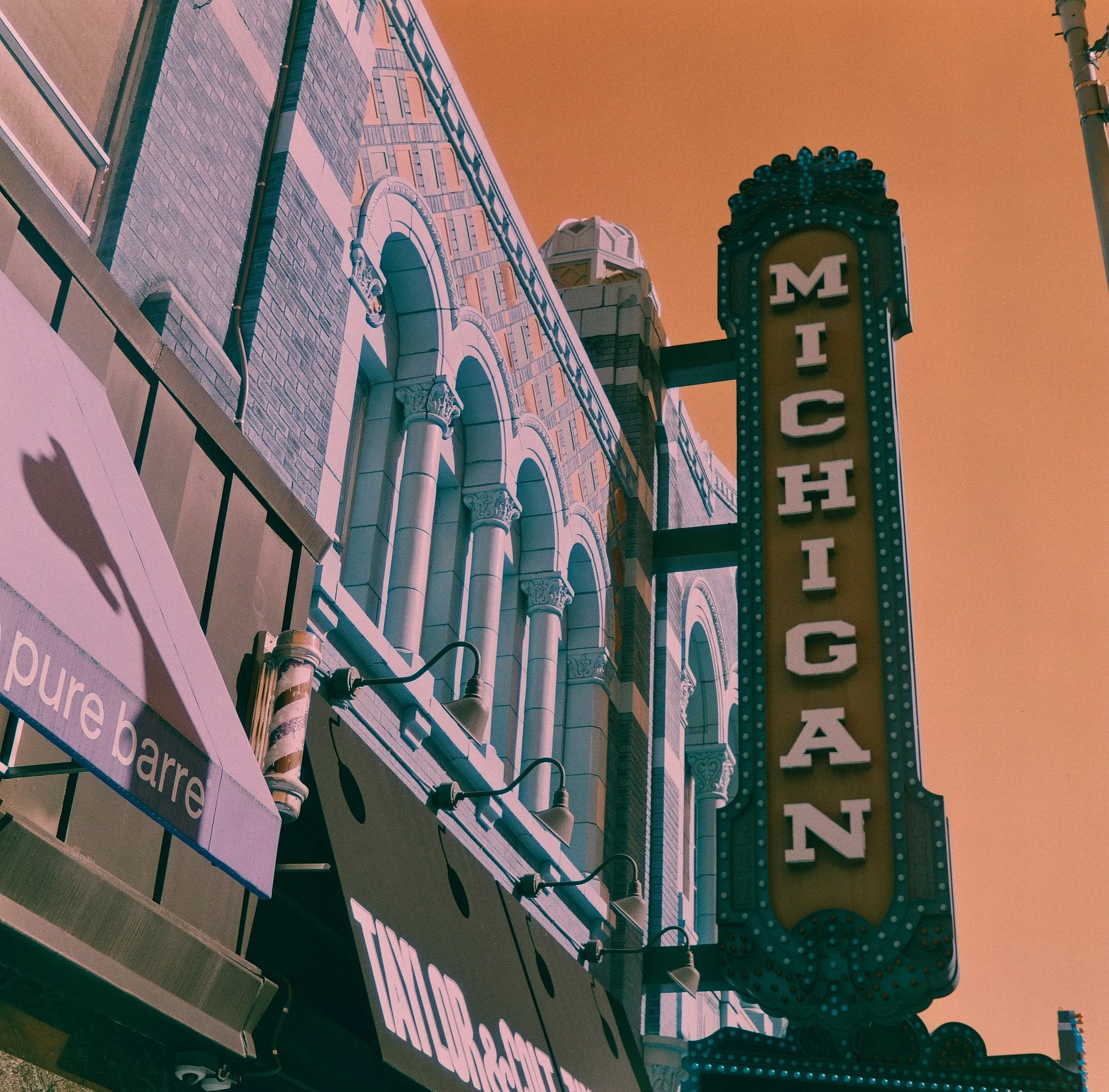 Michigan Theater
Yashica Mat 124
80mm Yashinon 3.5
Harman Switch Azure 