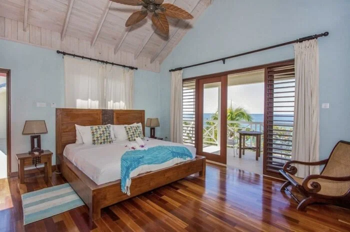 Best-Luxury-Airbnb-Negril-700x464.jpg (Copy) (Copy)