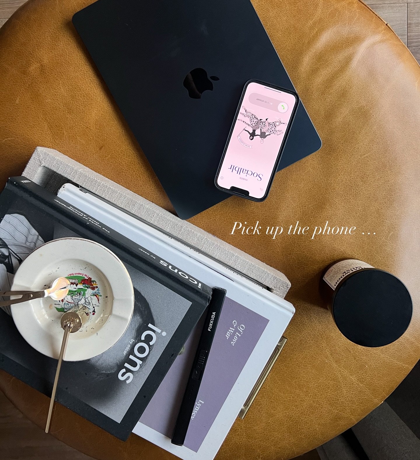 ☎️Hey, it&rsquo;s time to pick up the phone, your brand needs you&hellip; 

Whether you&rsquo;re building from the ground up or just need a brand refresh, Socialblr is here to elevate your digital presence. Let&rsquo;s make your brand impossible to i