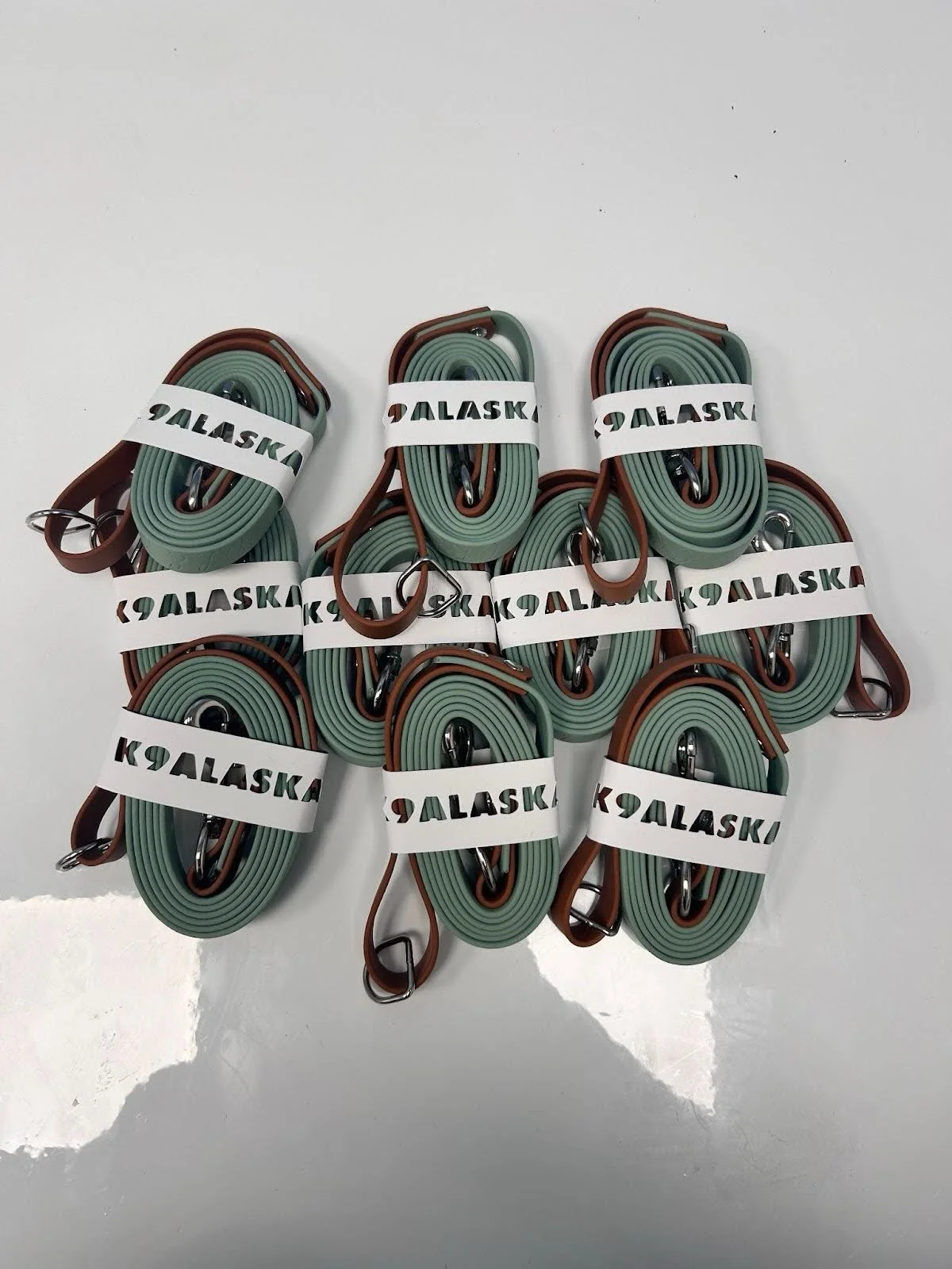 Did you know that we do bulk orders?&nbsp; These 10 leashes went out to a local company here in Wisconsin!

Included in order: 10 6ft leashes -&nbsp;&nbsp;3/4&rdquo;&nbsp;Sage with coffee brown accents and silver hardware 

💚🤎

#k9alaska #k9alaskag