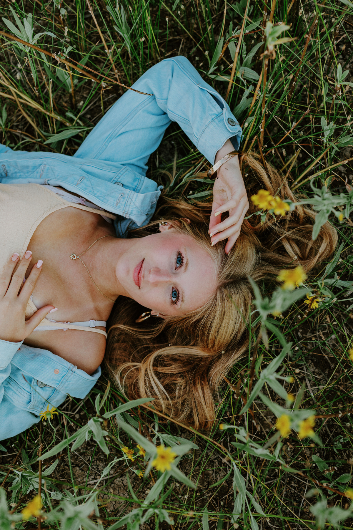 LoveChel-senior-photographer-Bend-Oregon-3.png
