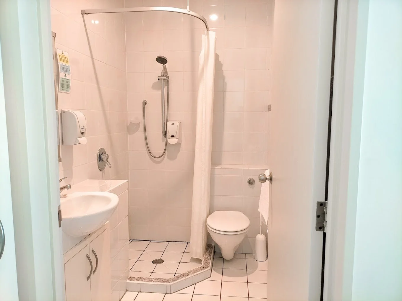 Garden Studio Bathroom