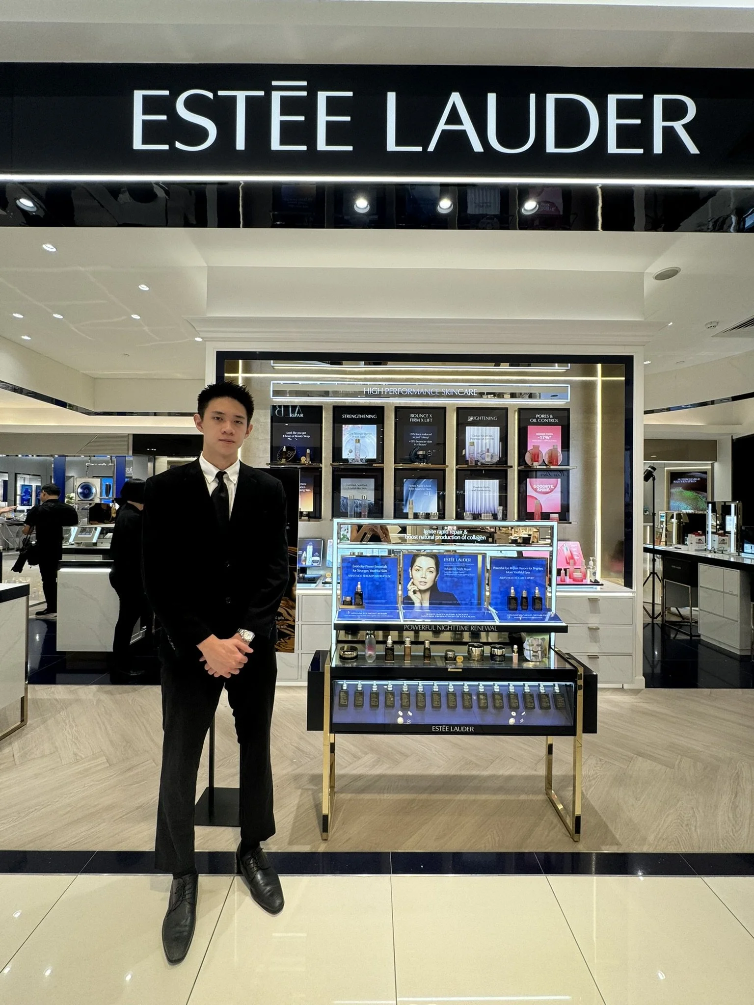 Estee Lauder.JPEG