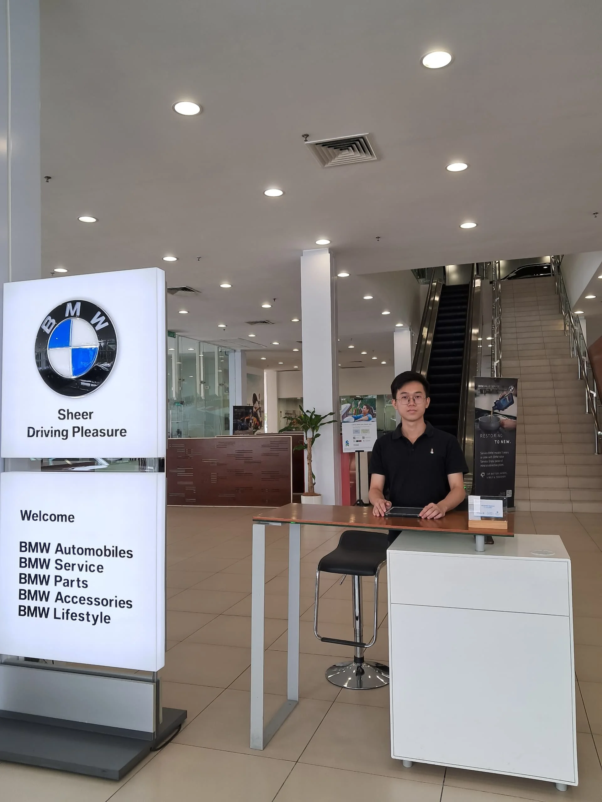 BMW.jpeg