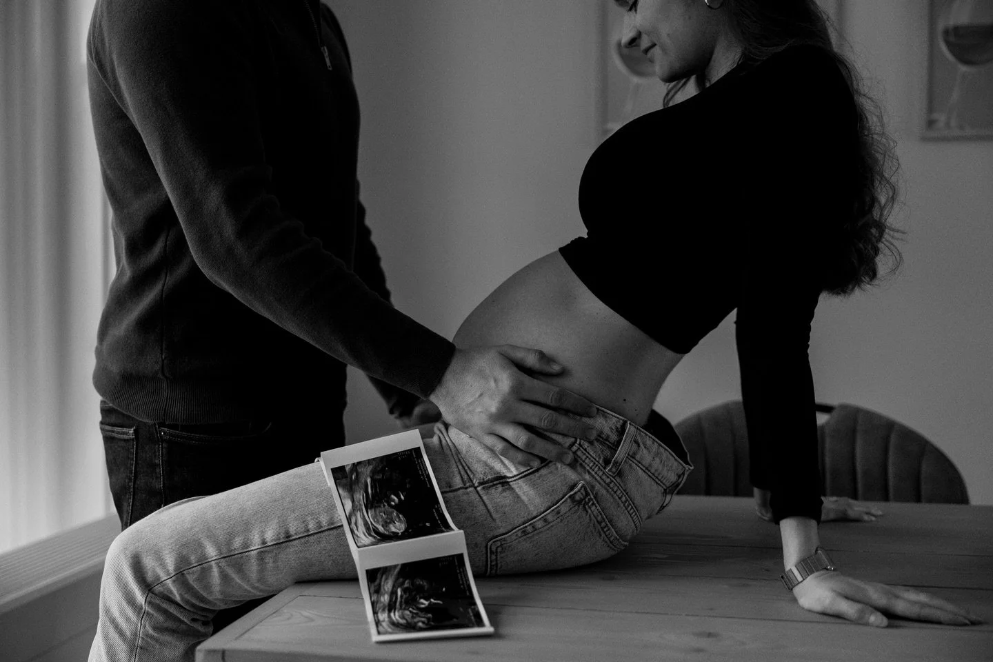 Mijn lieve prachtige vriendin nog mogen vastleggen net voor vertrek 🥹🤍 Can&rsquo;t wait to meet this new little friend 🦋💙💙

#zwangerschapsshoot #zwangerschapsfotografie #pregnancyphotography #babybelly