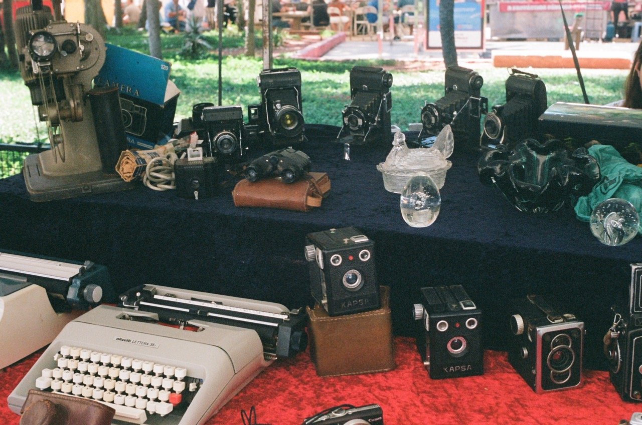 A venda no Bixiga por Leica M3 Elmar 2.8 Kodak Porta 400