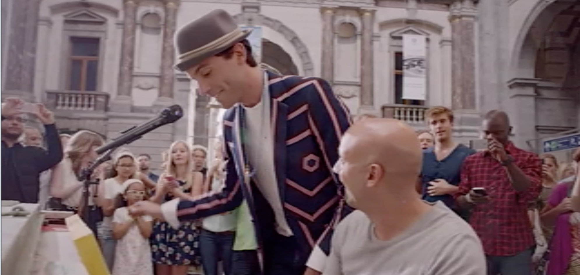 Mobistar Mika Suprise Concert.png