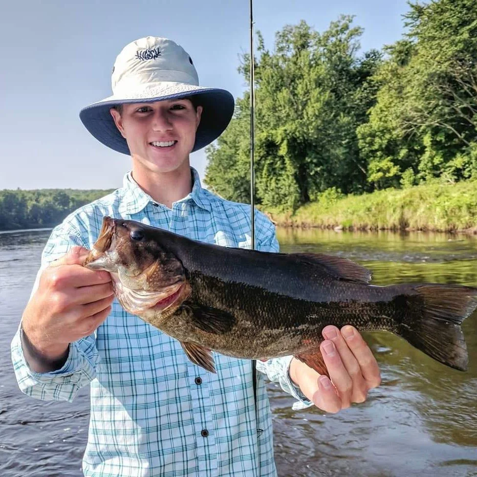 guided fishing river falls Wisconsin 