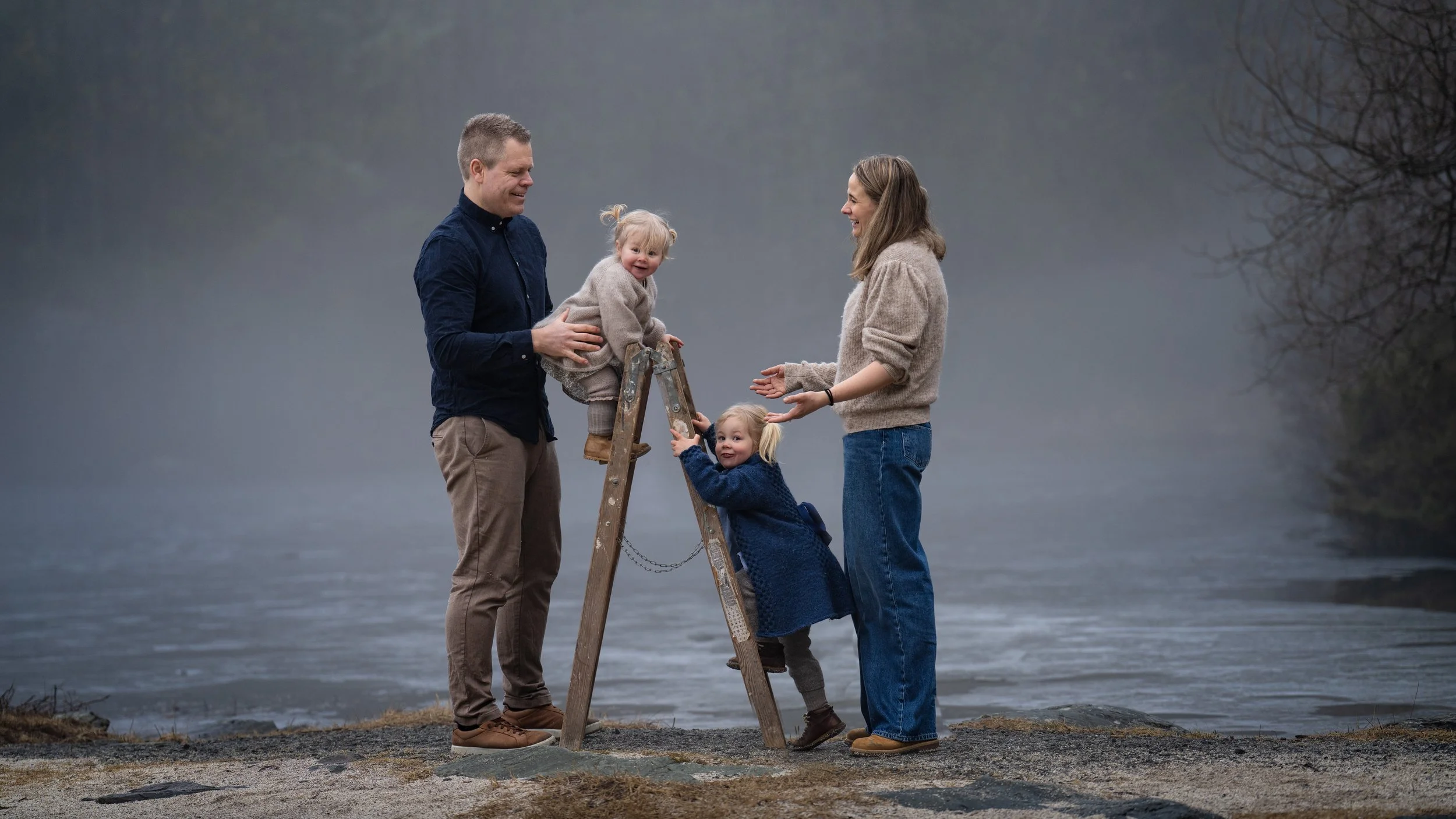 Familiefotograf Karmøy og Haugesund – Naturlige familiebilder ute