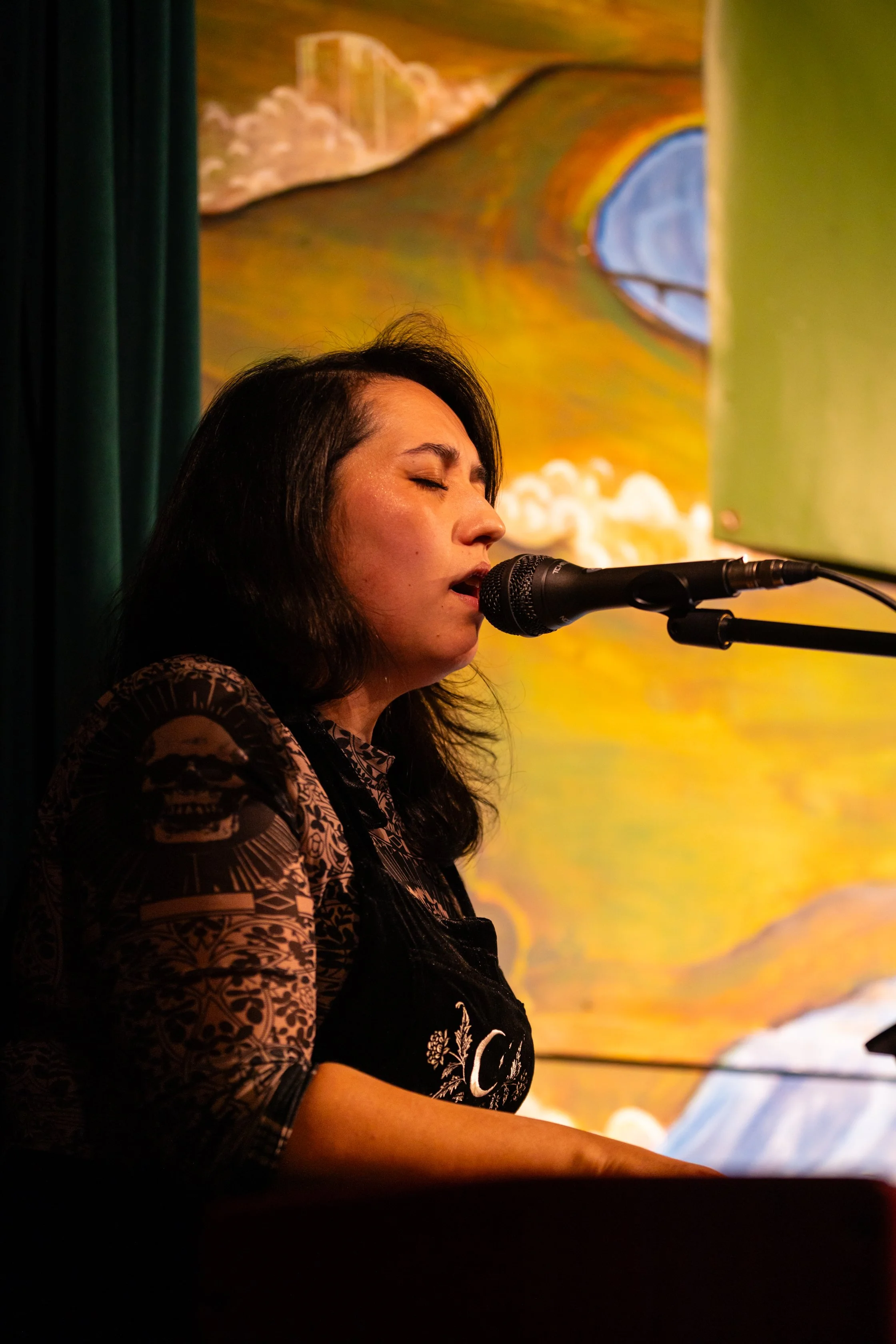 TIA BOW_SUNFLOWER_JG_0014.jpg