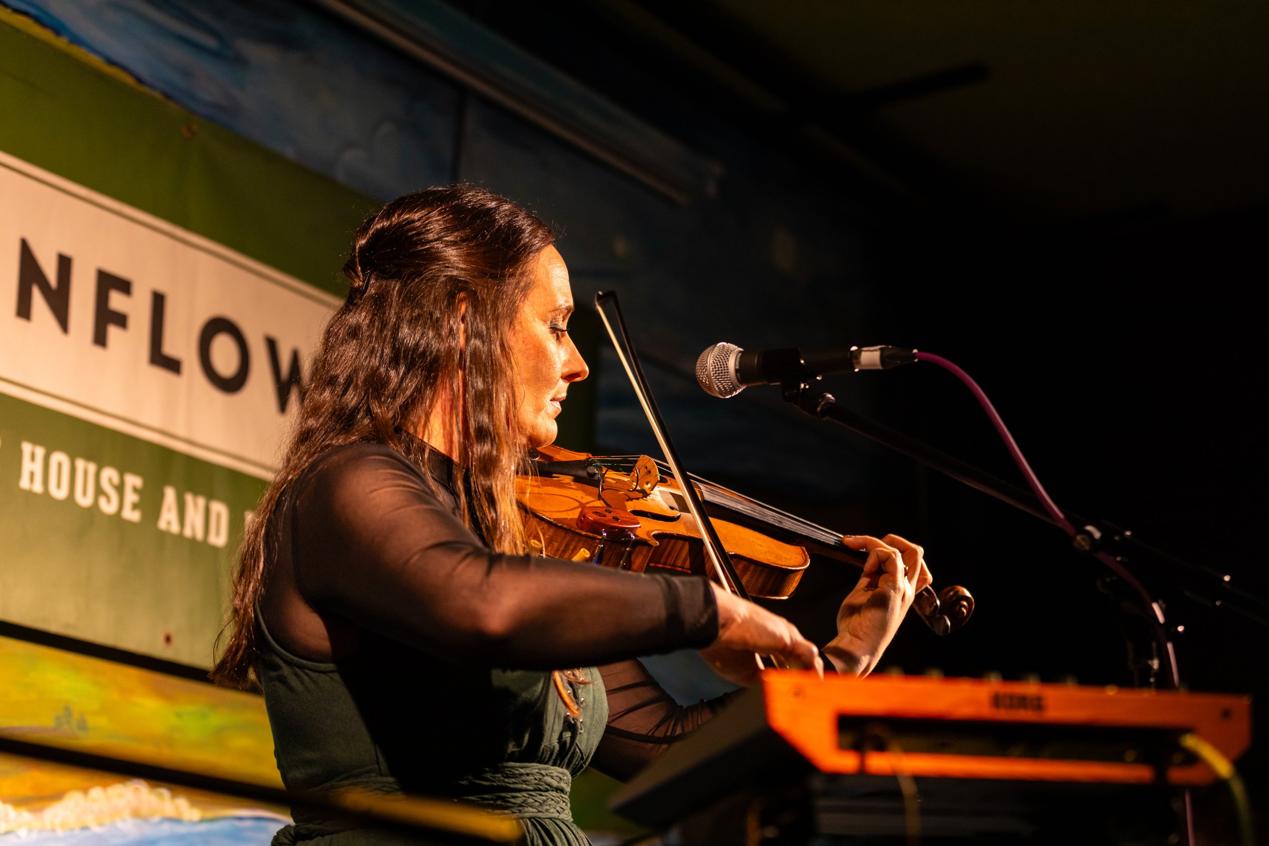 TIA BOW_SUNFLOWER_JG_0015.jpg