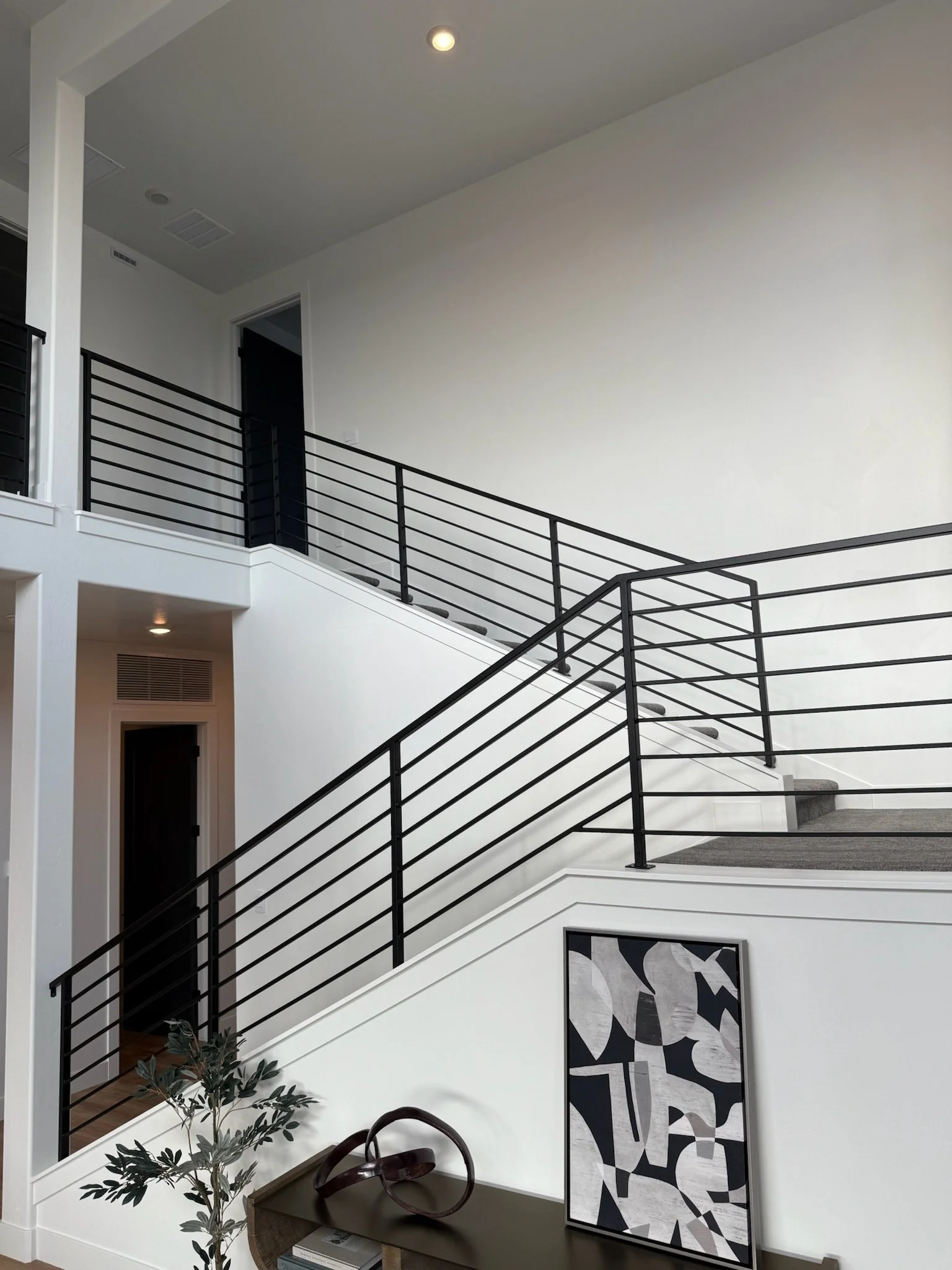 Horizontal railing.jpg