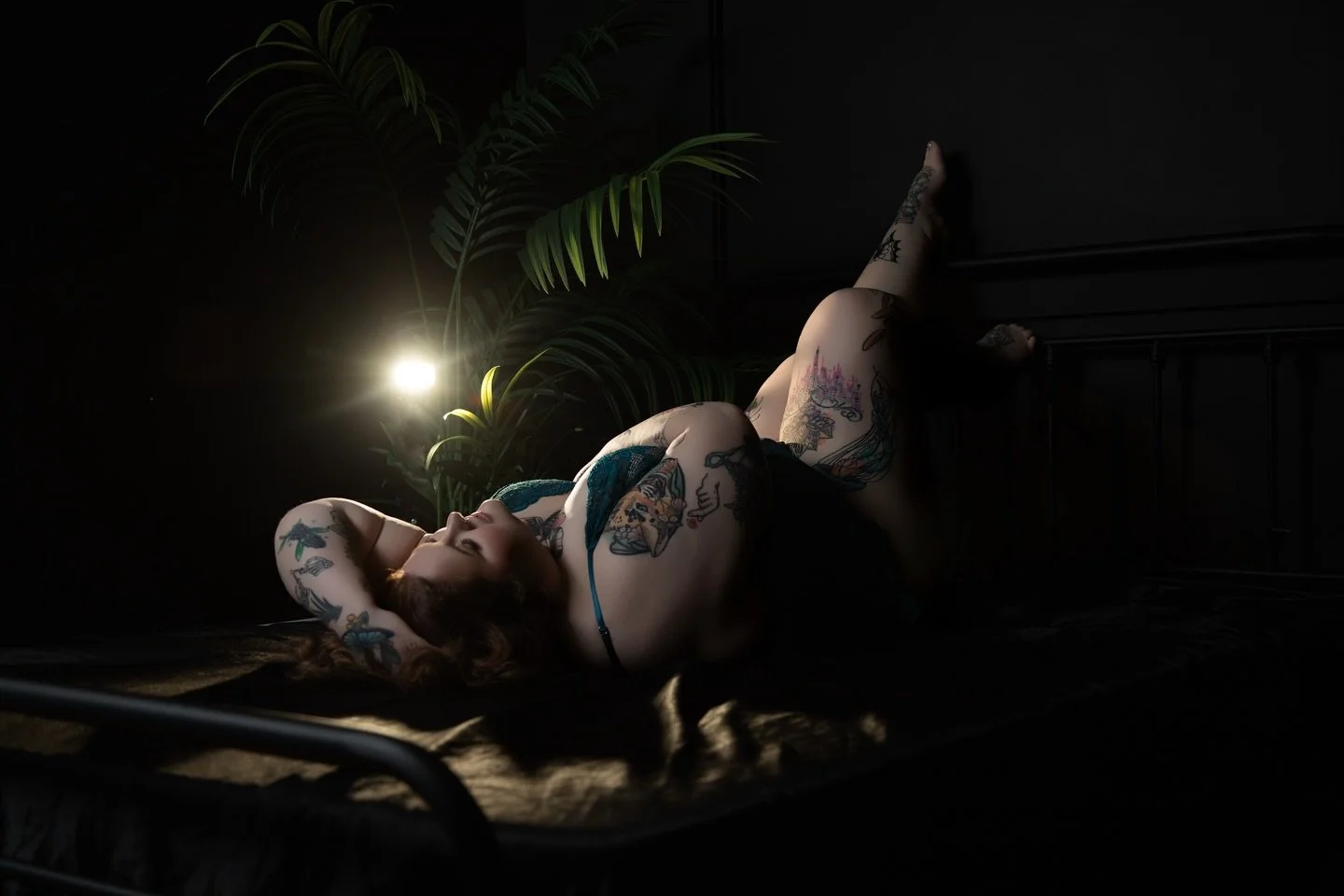 Best Plus Size Boudoir Photographer in Calgary for Women Ready to Take Up Space
