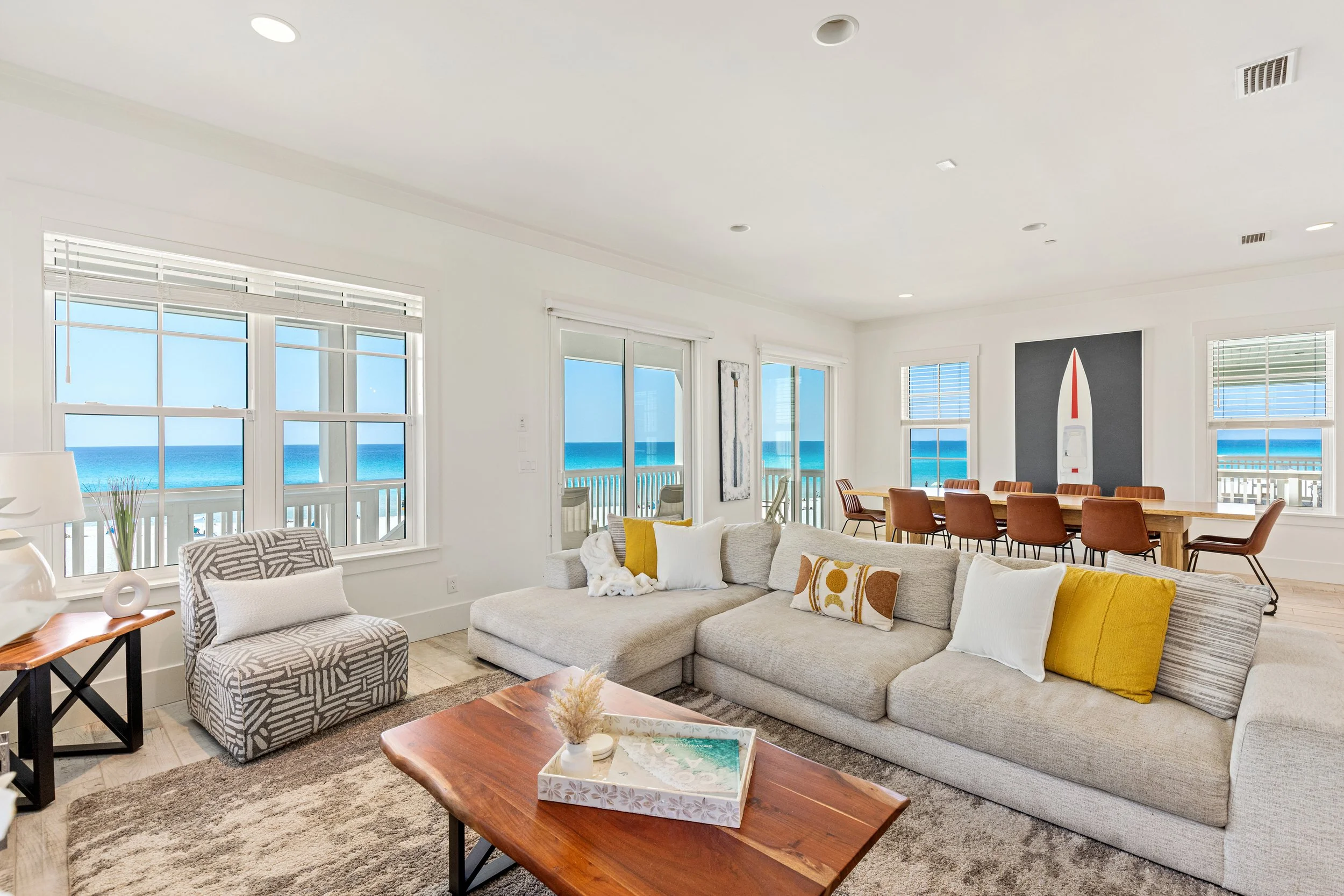 17647FrontBeach_015.jpg