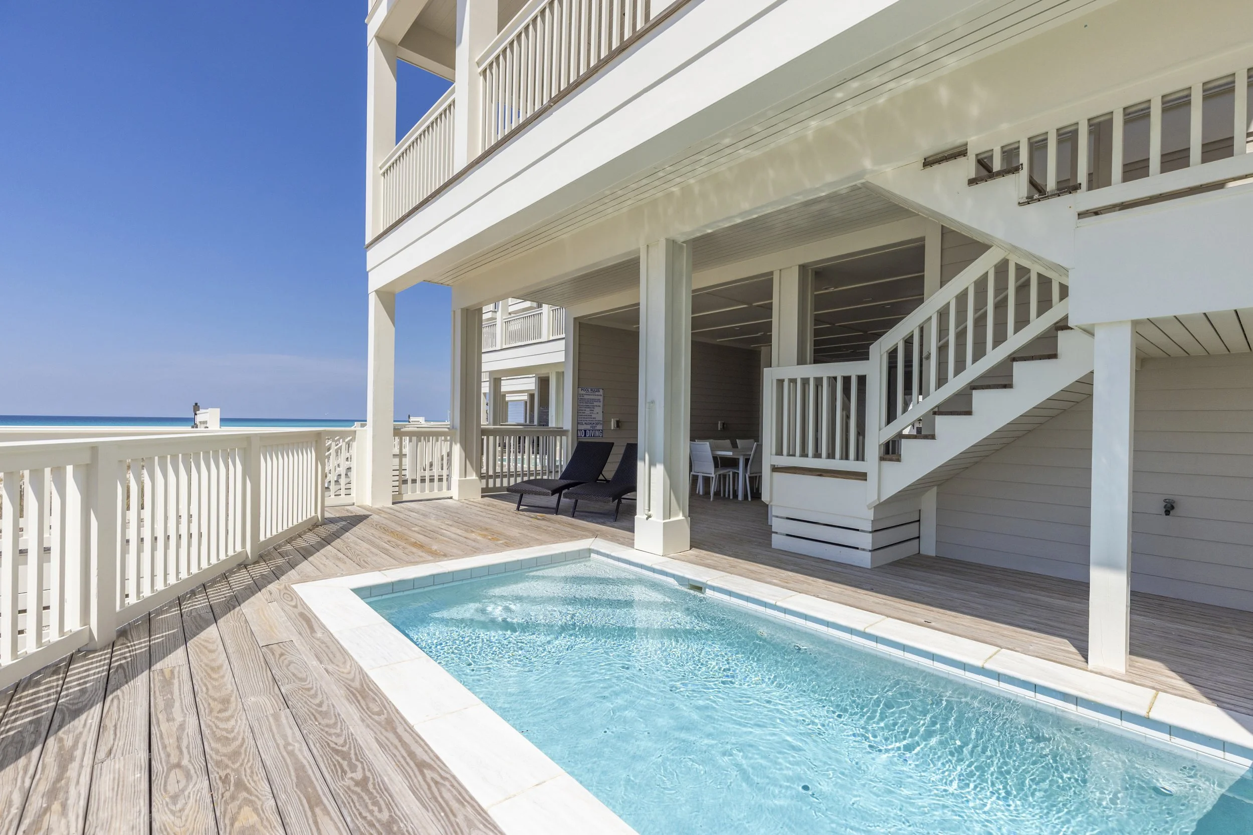 17647FrontBeach_057.jpg