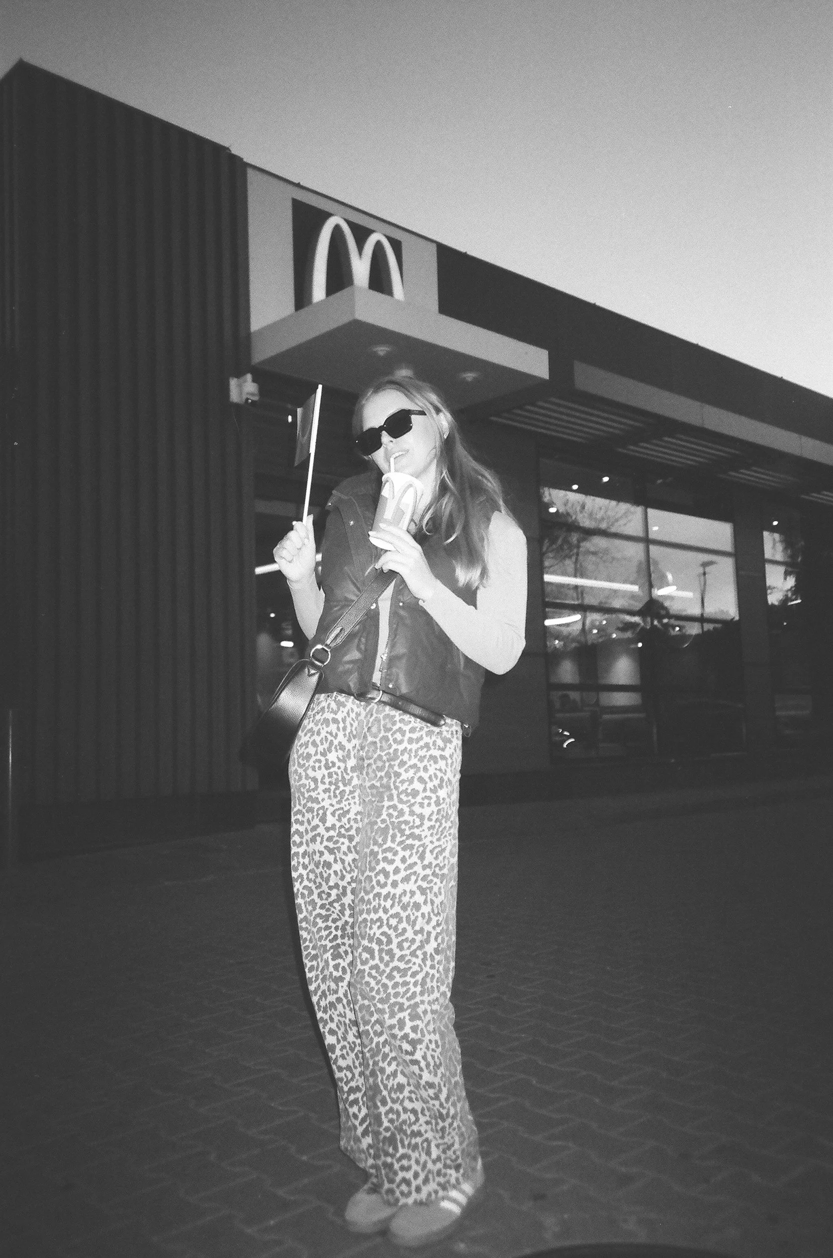 06090030 2.jpg