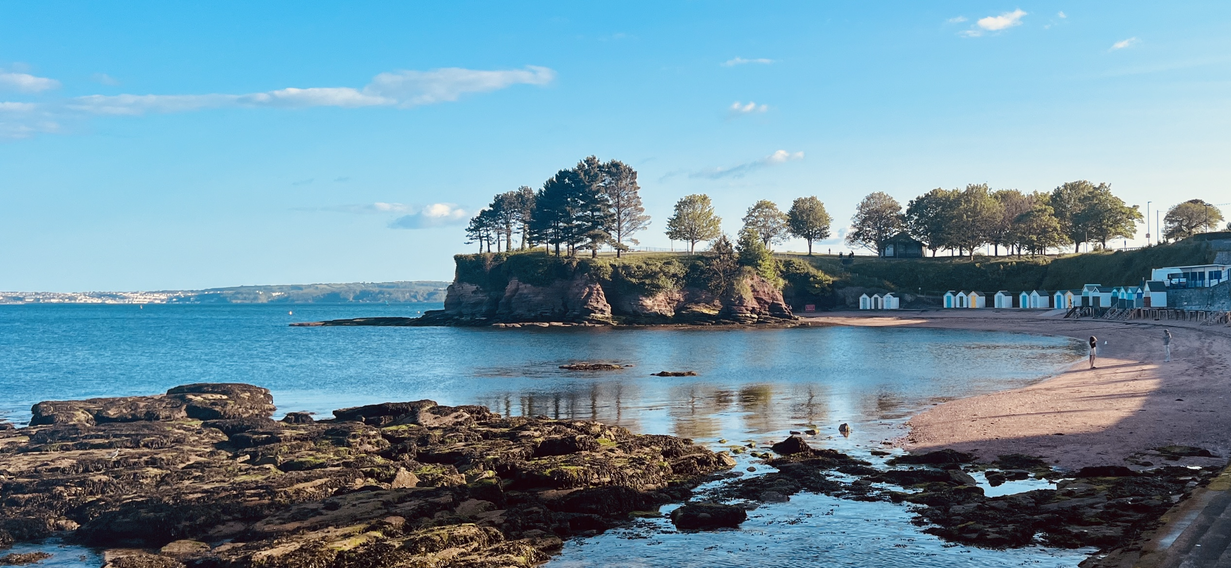 Best Places to Stay in Torquay Close to the Sea with Space