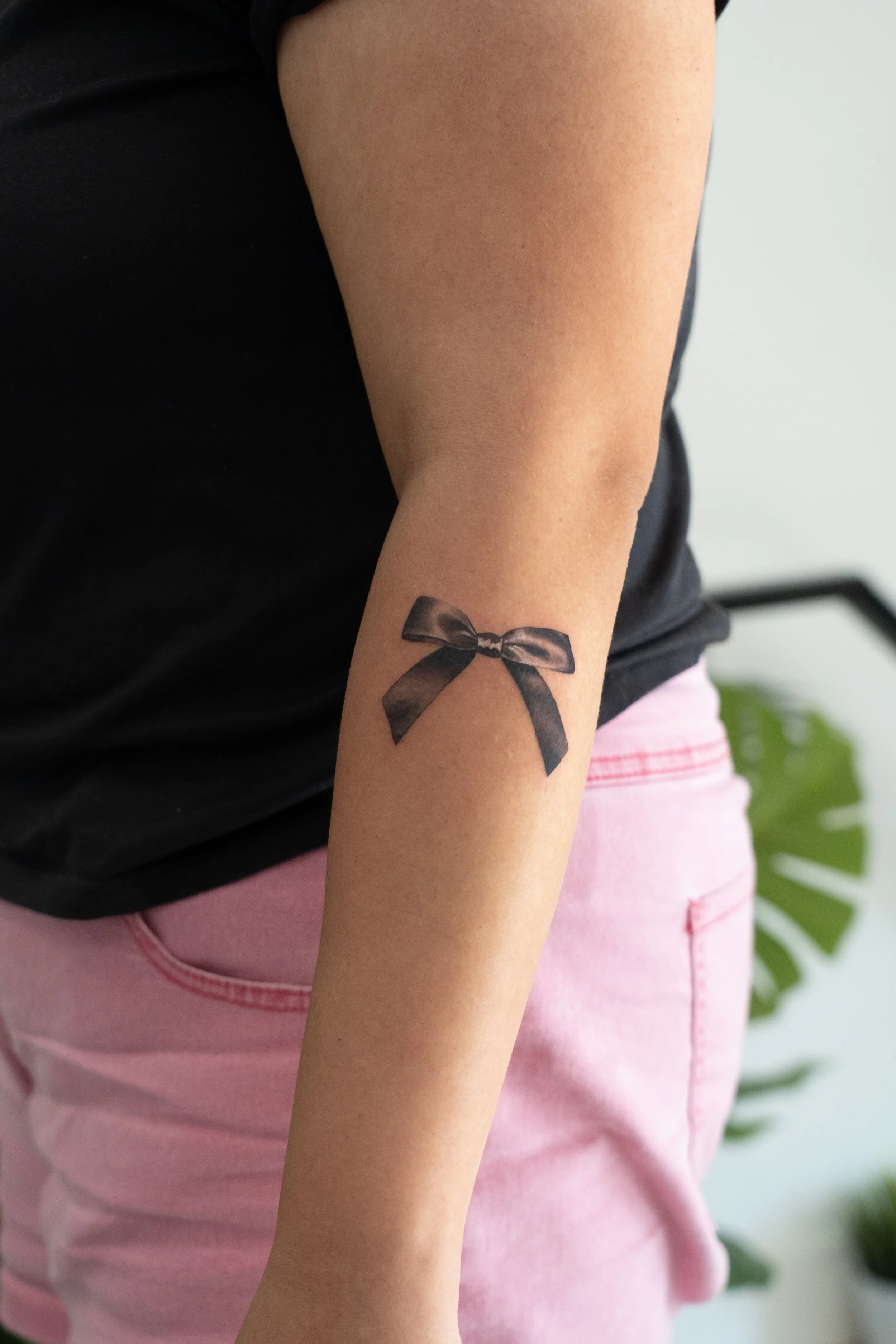 Jesley's bow.jpg