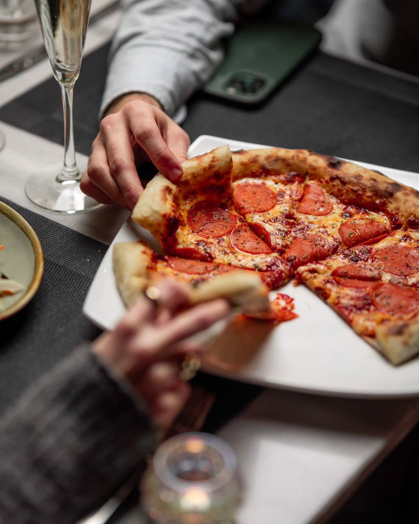 Wondering what pizza has to do with Padharo? Well as of last weekend, we started offering our sister brand @popadopizza as a lunch time offering Friday to Sunday! 

You can now dine in and order our fresh, handmade indian-inspired pizzas to your tabl