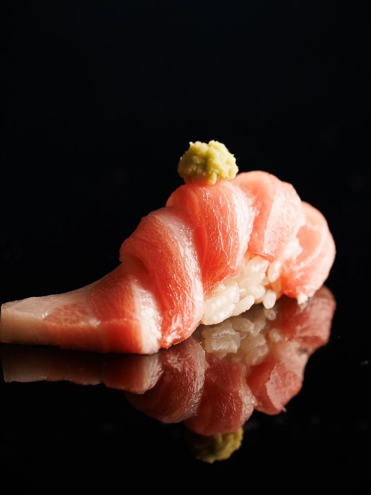 Fresh sushi 🍣 always

📍LA: 3959 Wilshire Bl. #A-11, LA, CA 
(213) 375-7500
📍OC: 16492 Beach Blvd #4, Westminster, CA 
(714) 369-6226

⏰ Sun - Thu 11:30 AM - 10:00 PM
  Fri &amp; Sat 11:30 AM - 11:00 PM