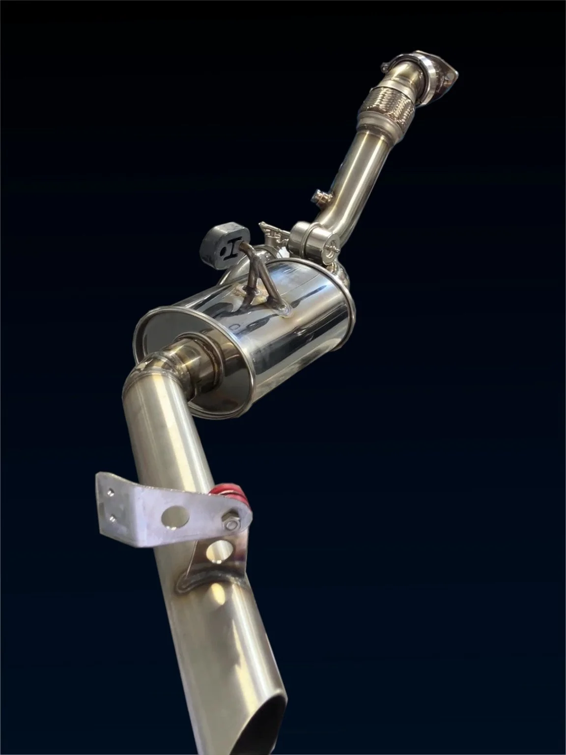 202606_L300Exhaust_pdp_4.jpg