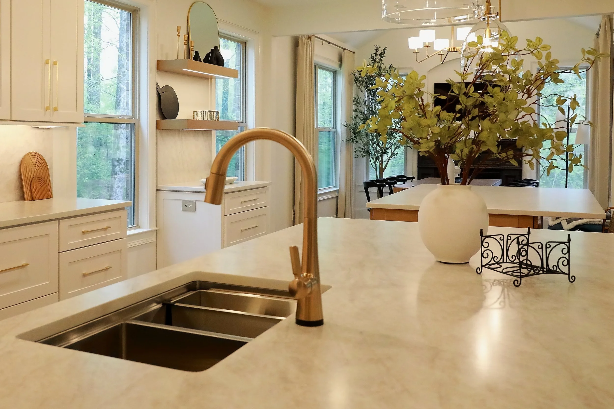 Stunning Milton, GA kitchen remodel with gold accents and stylish lighting solutions