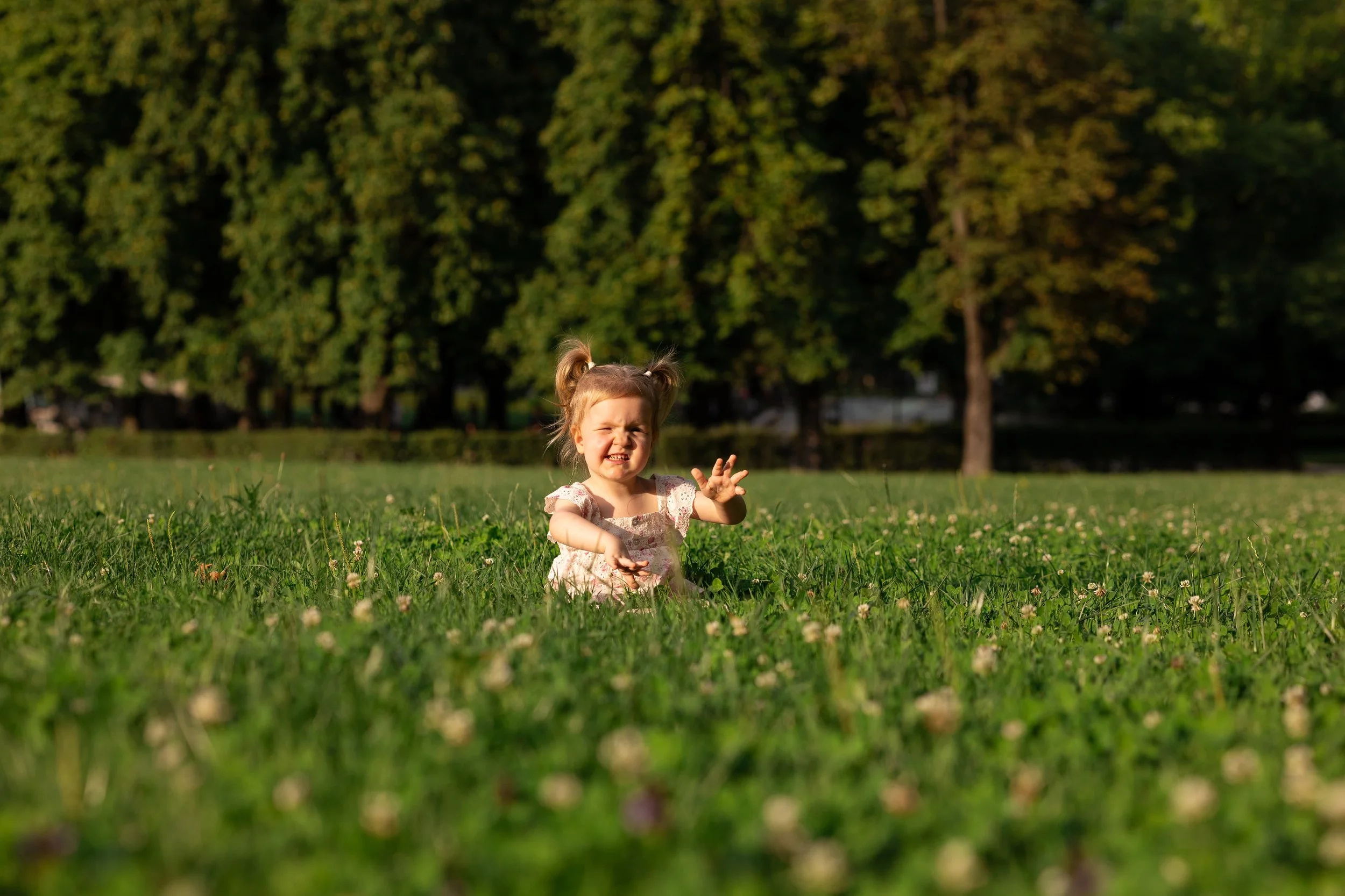 Young child affected by GAND genetic condition