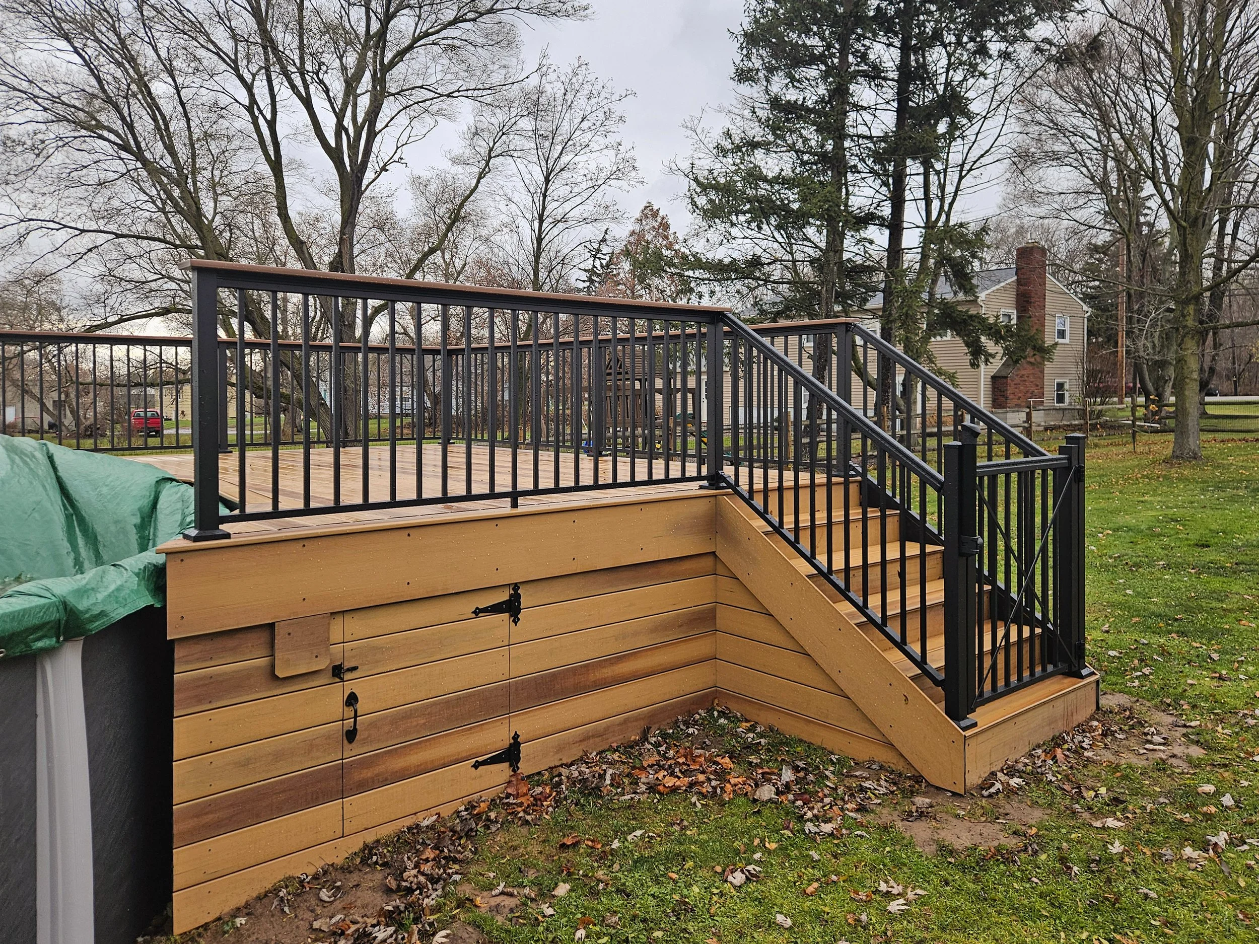 spencerport-composite-pool-deck-long-view.jpg