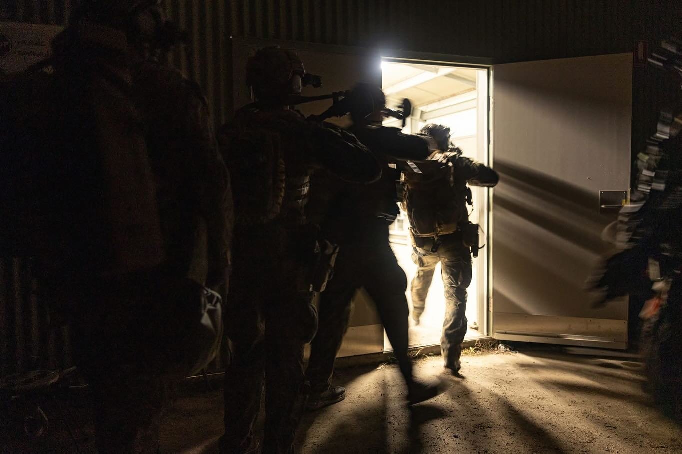 @31stmeu Force Reconnaissance Platoon, Maritime Raid Force, 31st Marine Expeditionary Unit, conduct a limited scale raid, June 21, 2025 at Sam Hill Airfield, Queensland, Australia.

Following a ship-to-shore insert, the MRF conducted the limited scal
