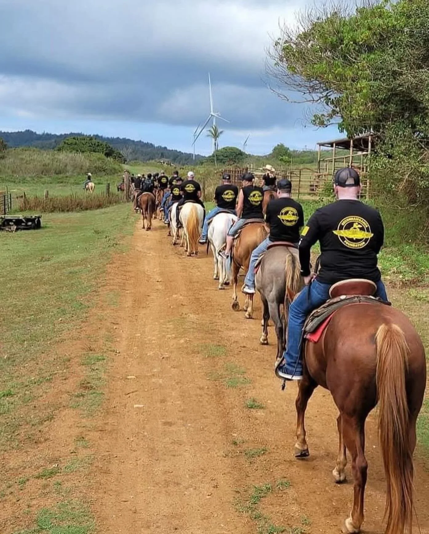 Recon Community Gold Star Families @gunstockranch on the north shore of Oahu, Hawaii.

We love you all and we are always beside you&hellip;.

#reconfoundation #reconfoundationgoldstarretreat @marinereconfoundation #neverforget