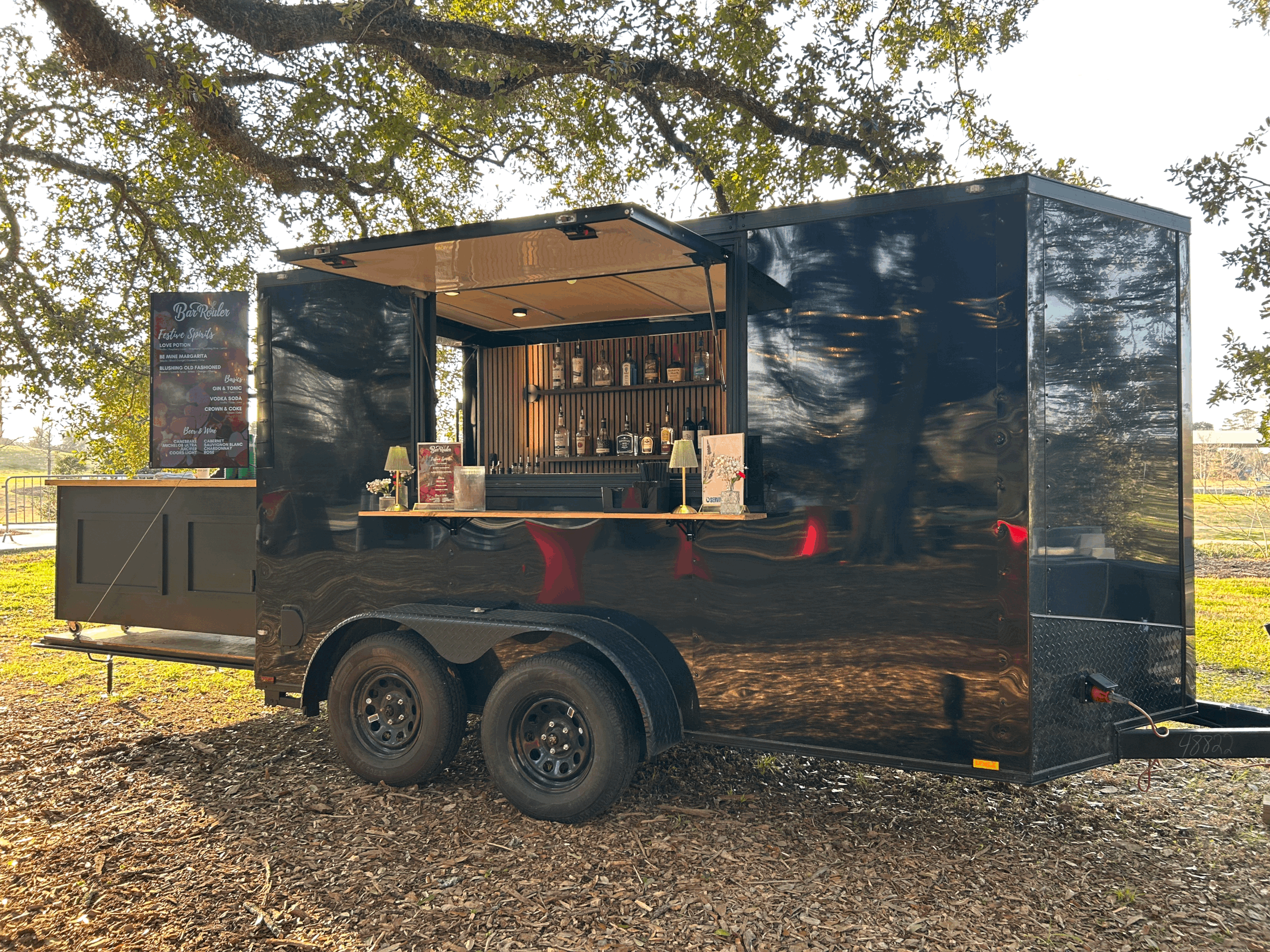 Dry Hire vs. All-Inclusive Bar: What Lafayette Couples Actually Need to Know