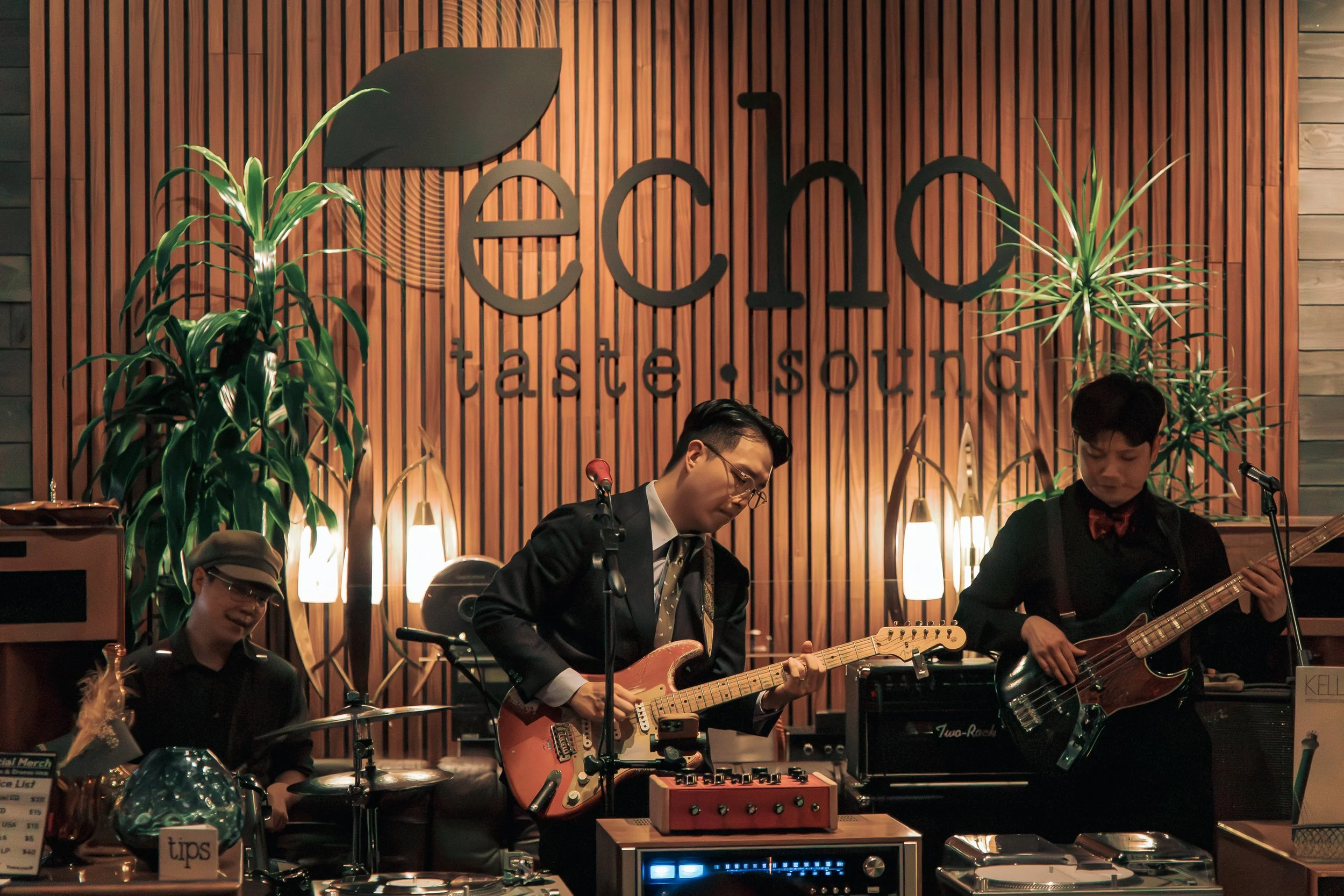 Richiman and Groove Nice performing at Echo