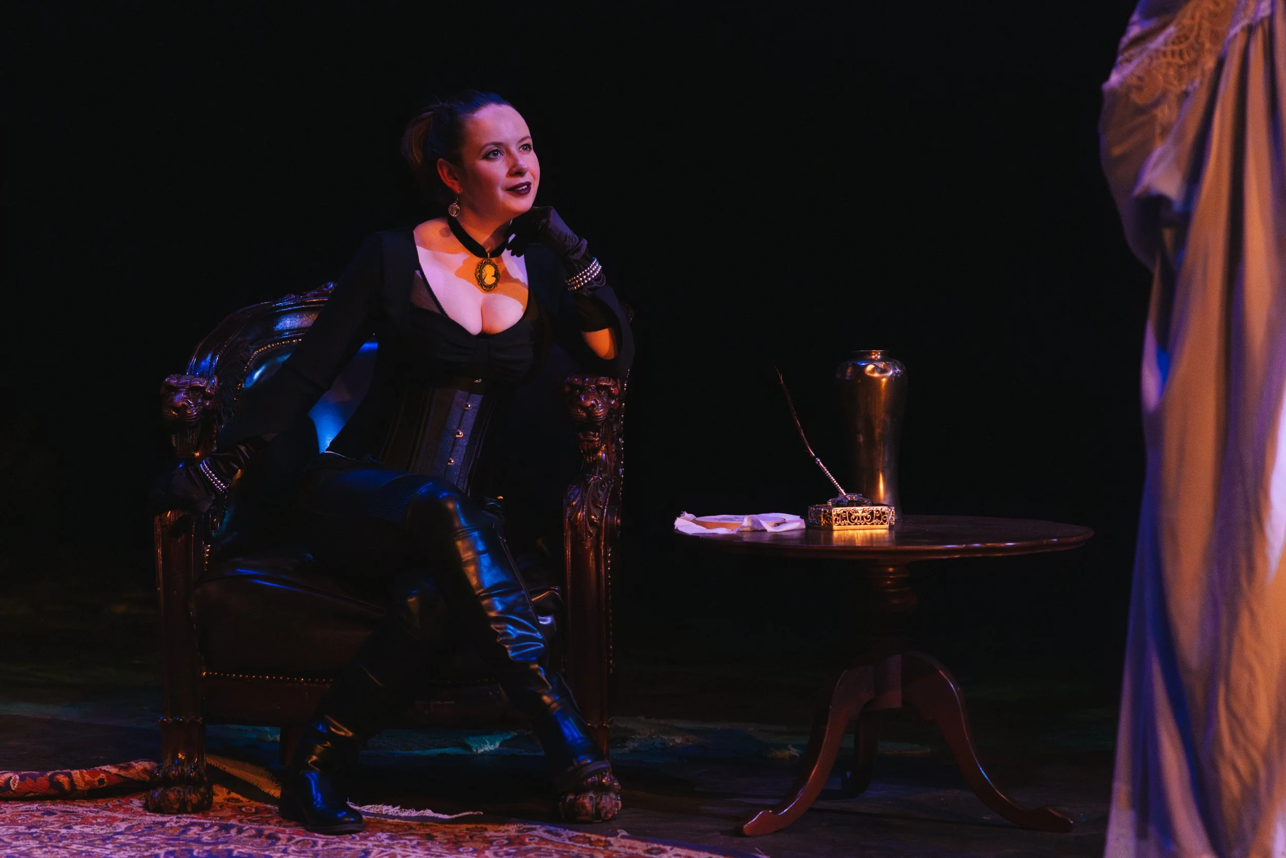 20231027_night01-themoors_uwdrama_sunnymartini_42284.jpg